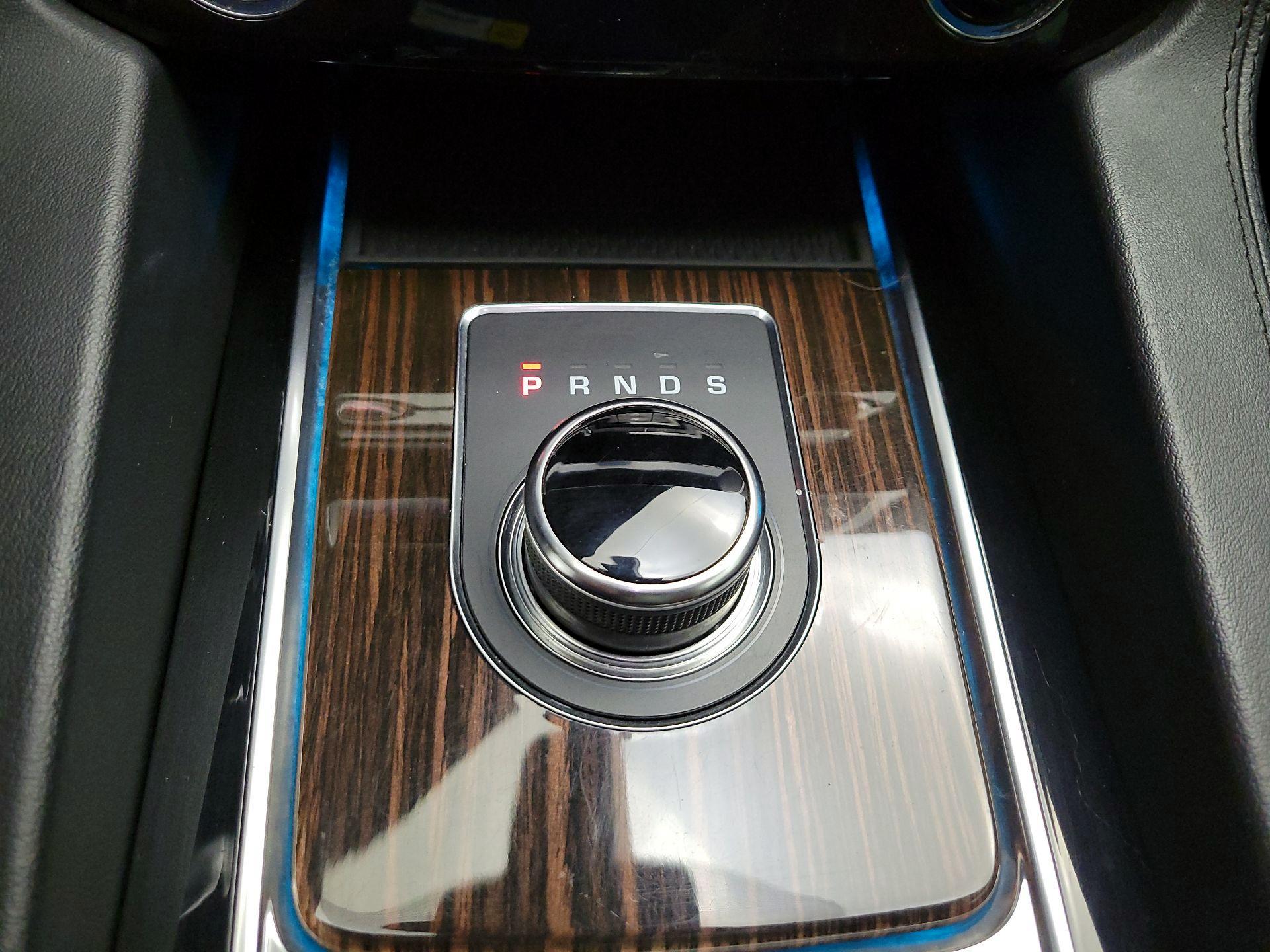 Thumbnail: 2018 Jaguar F-Pace - 16