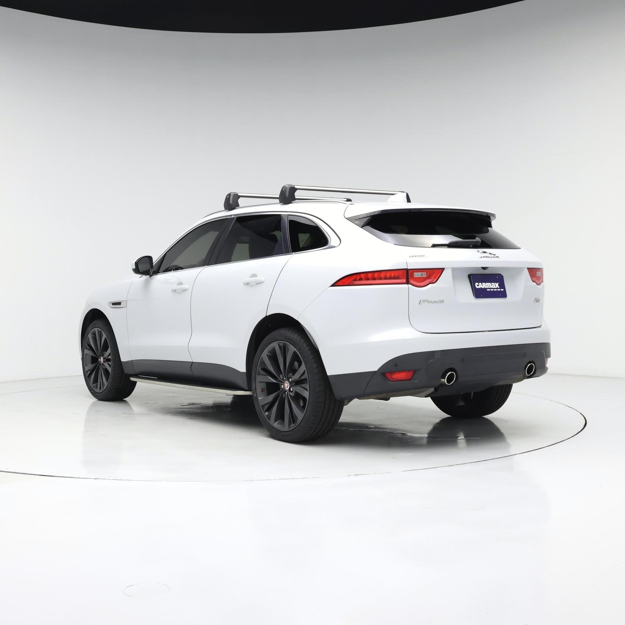 Thumbnail: 2018 Jaguar F-Pace - 2