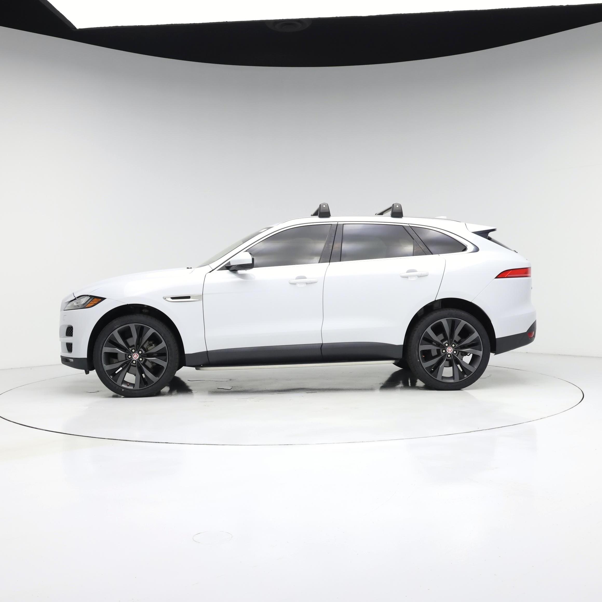 Thumbnail: 2018 Jaguar F-Pace - 3