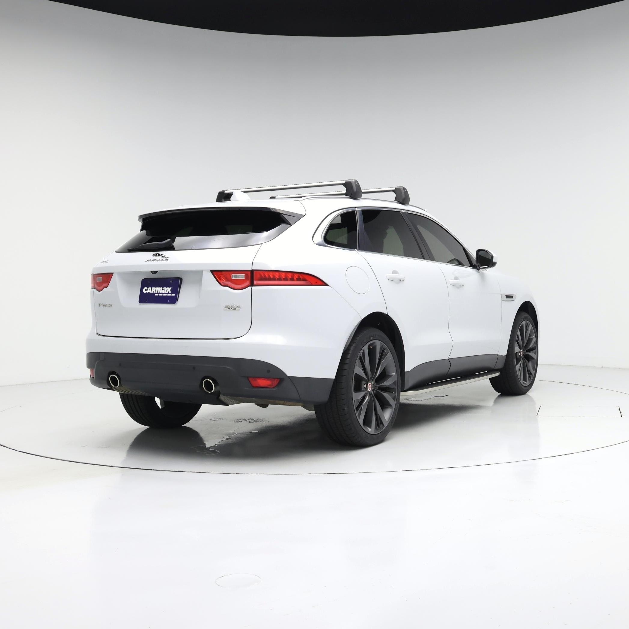 Thumbnail: 2018 Jaguar F-Pace - 8