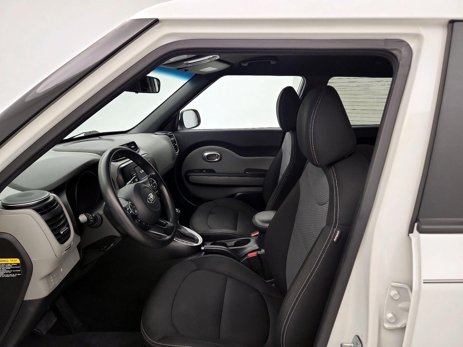 2017 Kia Soul + - Photo 12