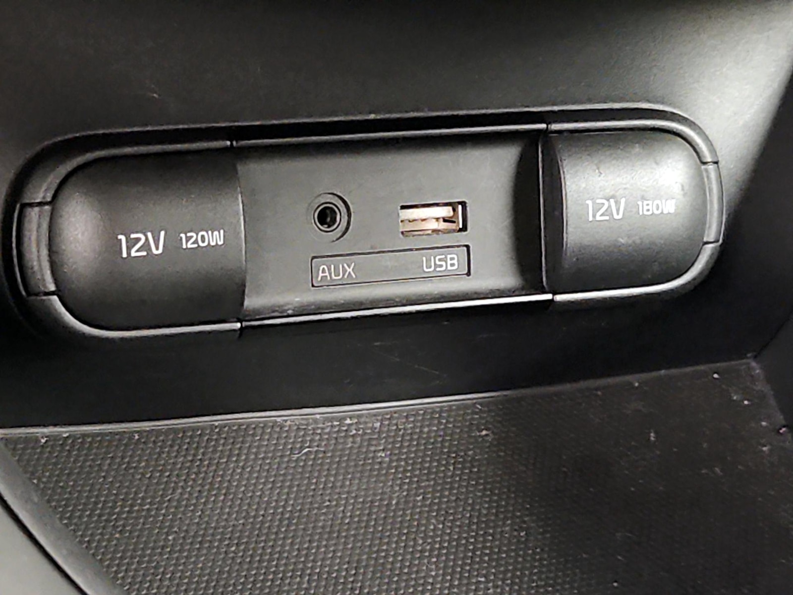 2017 Kia Soul + - Photo 19