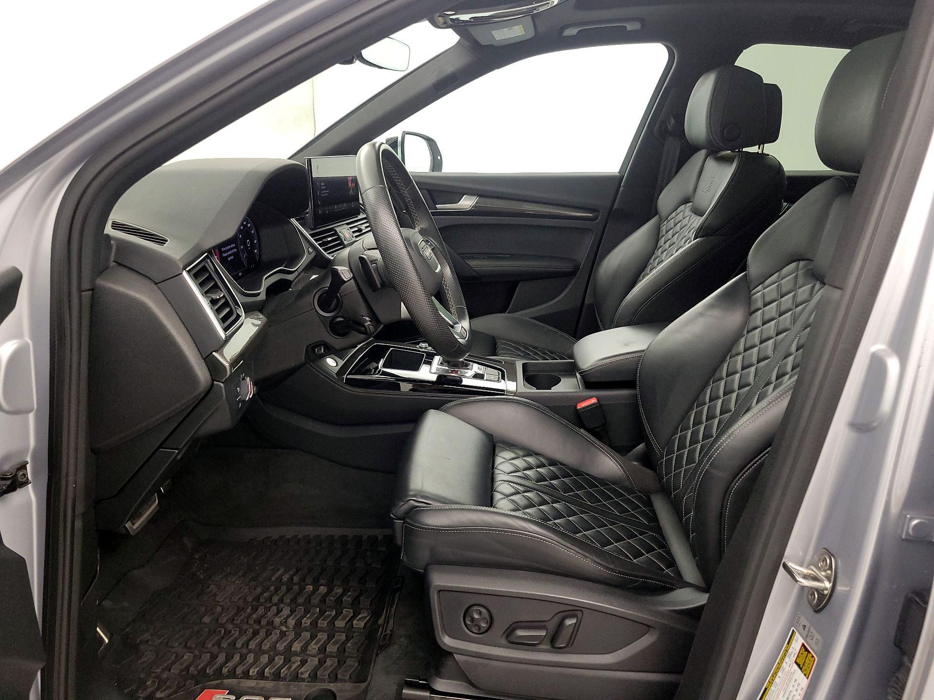 Thumbnail: 2023 Audi SQ5 - 11