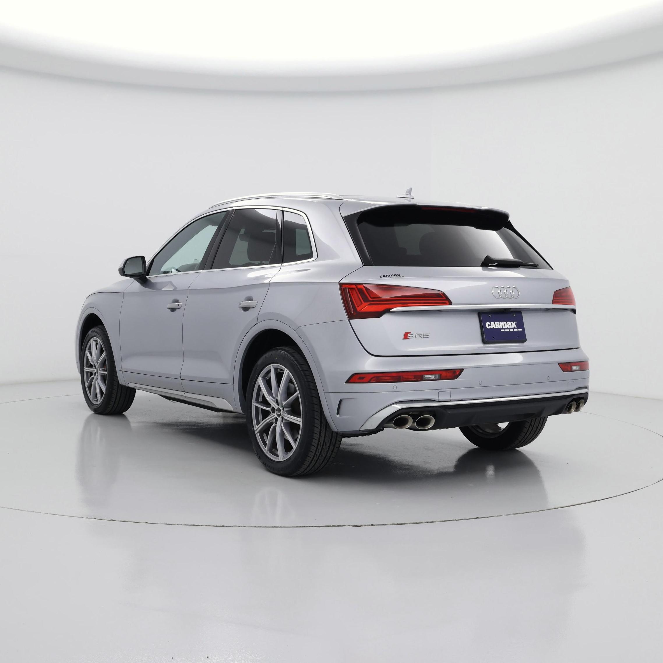 Thumbnail: 2023 Audi SQ5 - 2