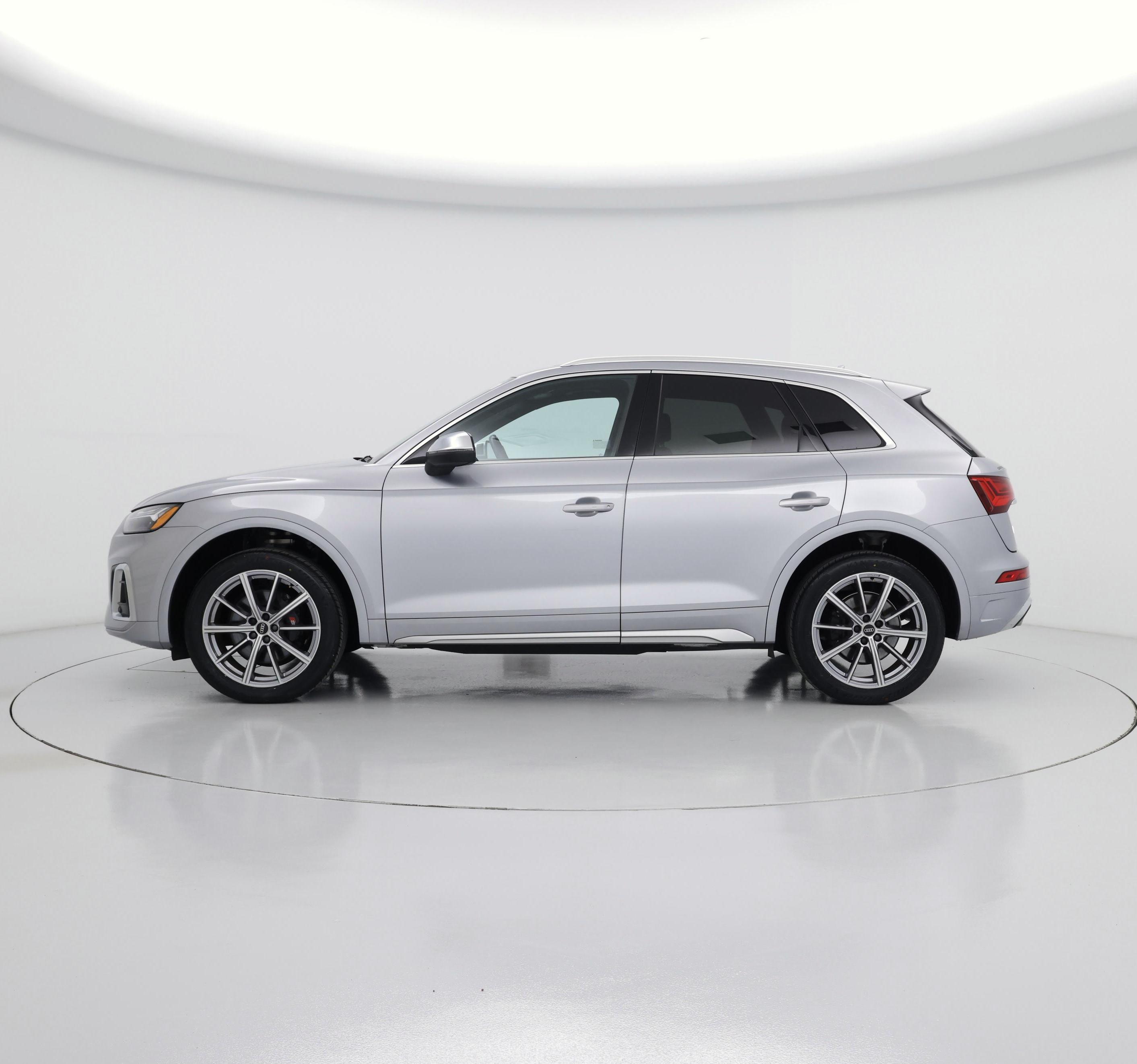 Thumbnail: 2023 Audi SQ5 - 3