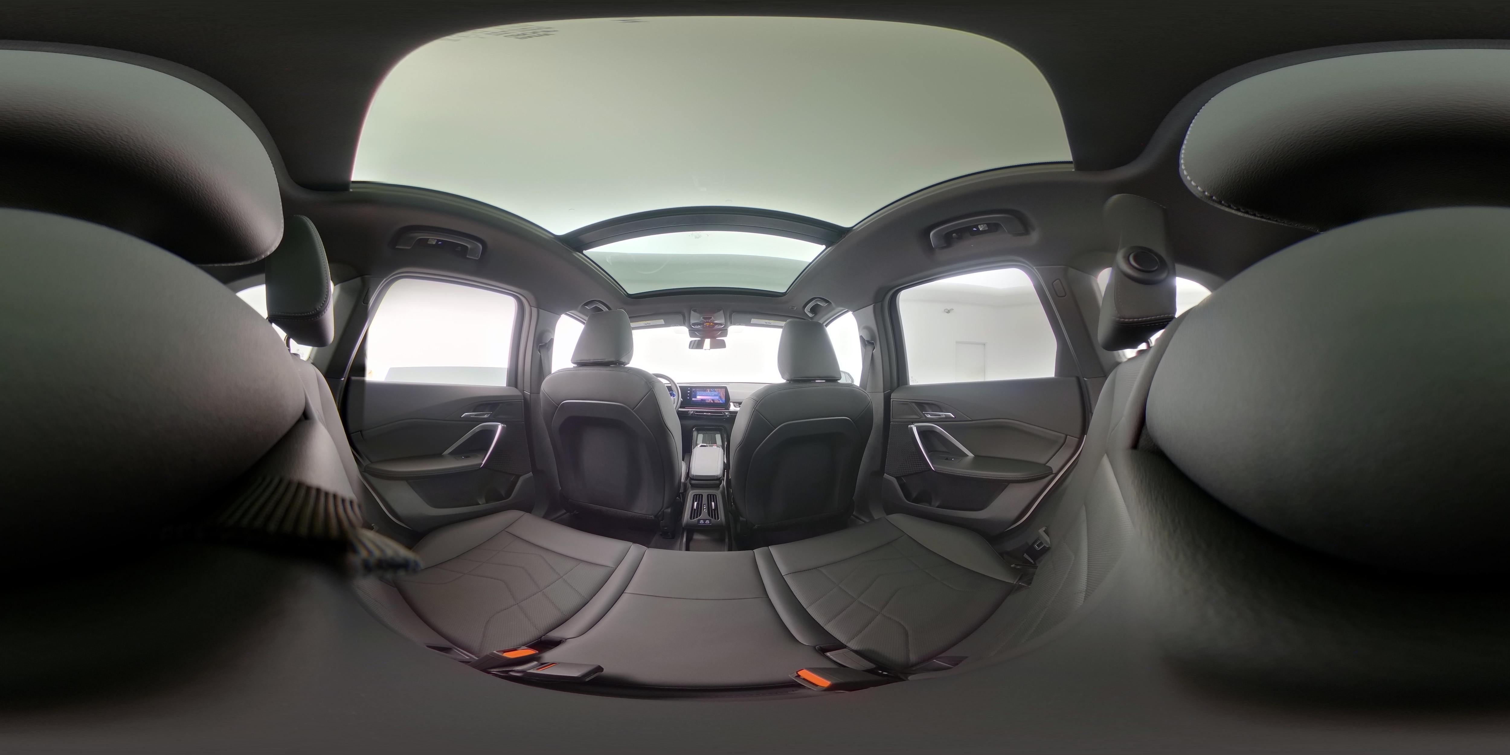 2025 BMW X1 28i - Photo 26