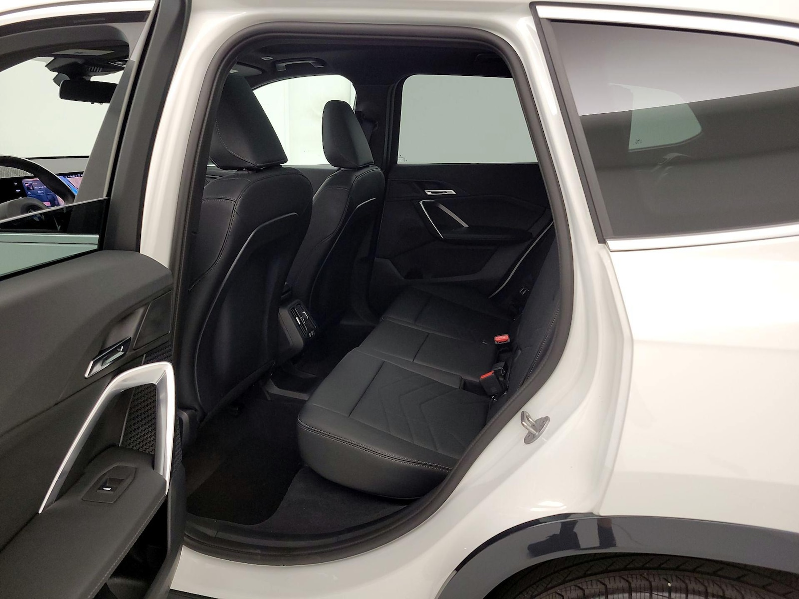 2025 BMW X1 28i - Photo 21