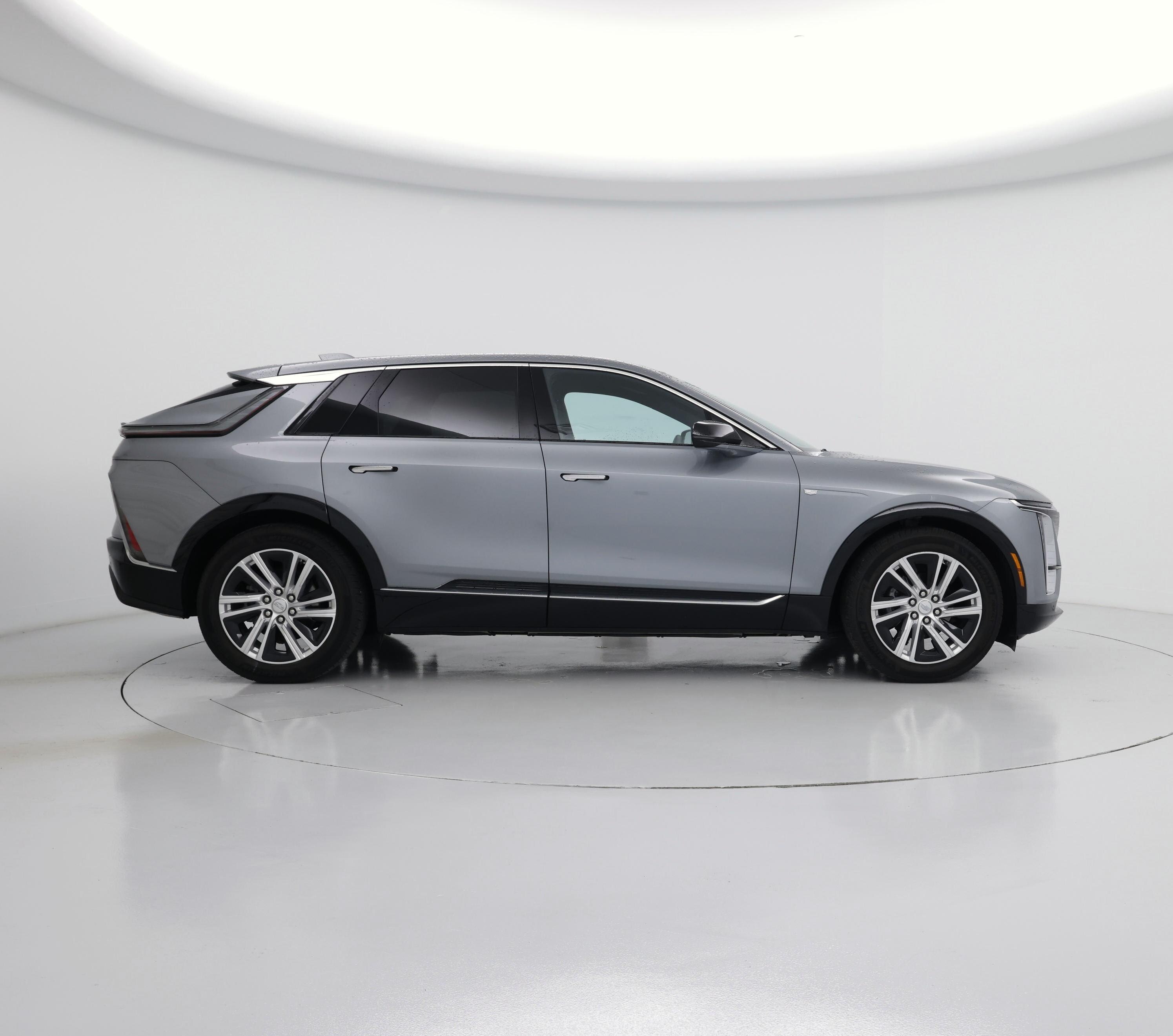 Thumbnail: 2024 Cadillac Lyriq - 7
