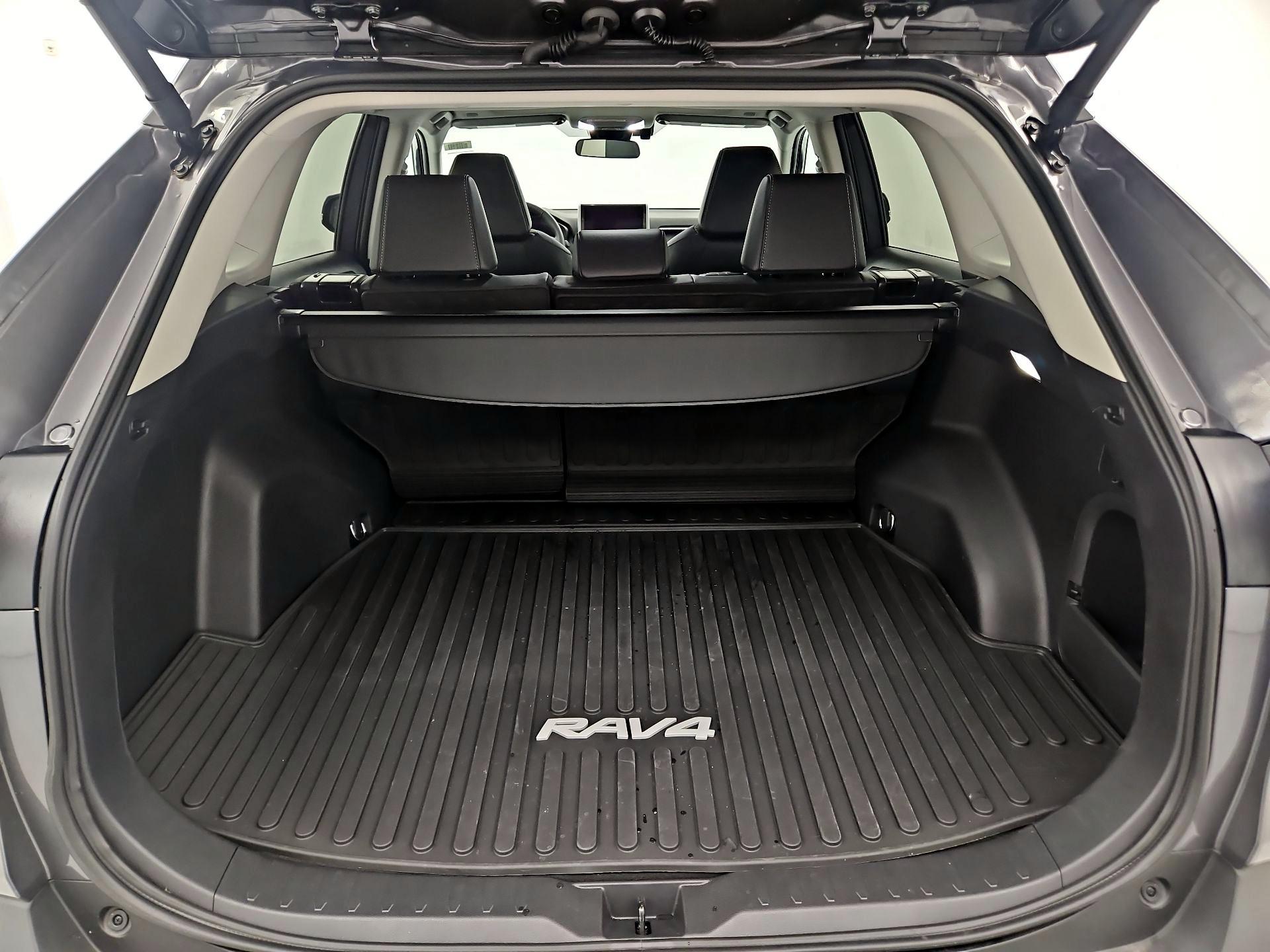 Thumbnail: 2025 Toyota RAV4 - 19