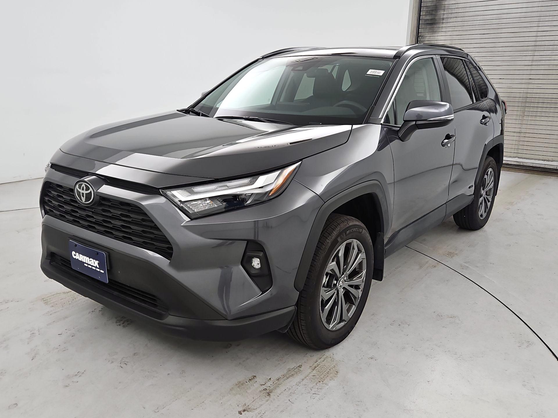 Thumbnail: 2025 Toyota RAV4 - 3