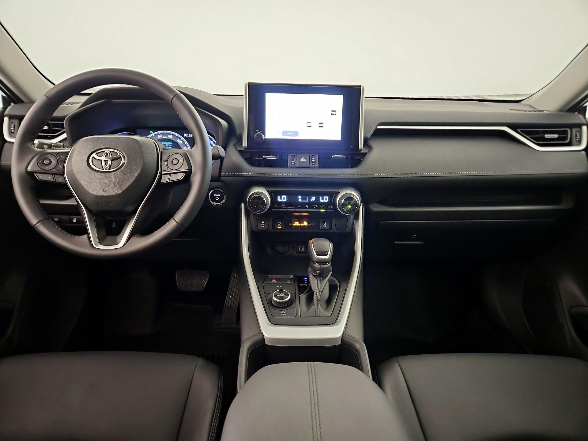 Thumbnail: 2025 Toyota RAV4 - 8