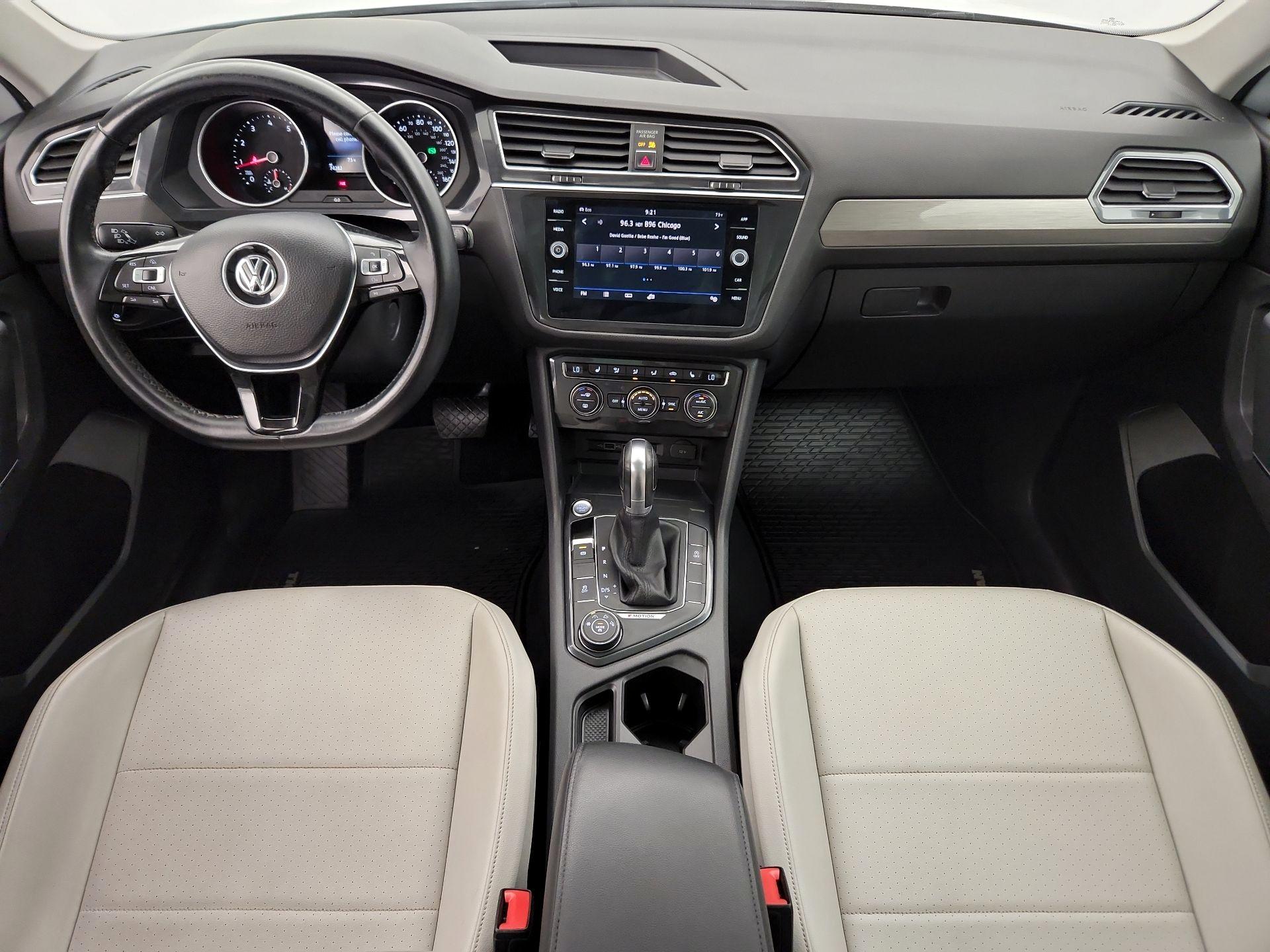 Thumbnail: 2018 Volkswagen Tiguan - 9