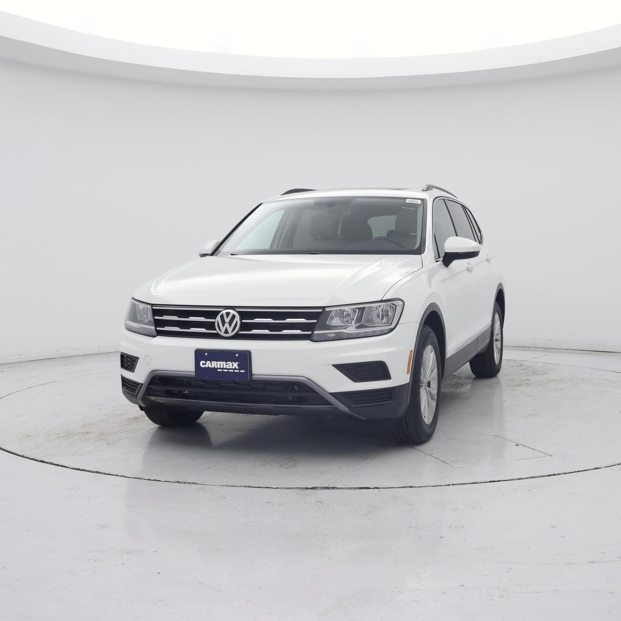 Thumbnail: 2018 Volkswagen Tiguan - 4