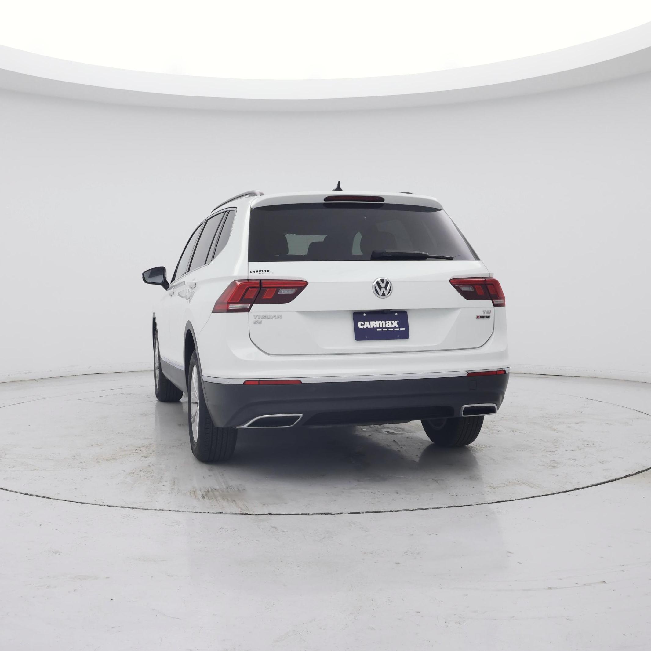 Thumbnail: 2018 Volkswagen Tiguan - 6