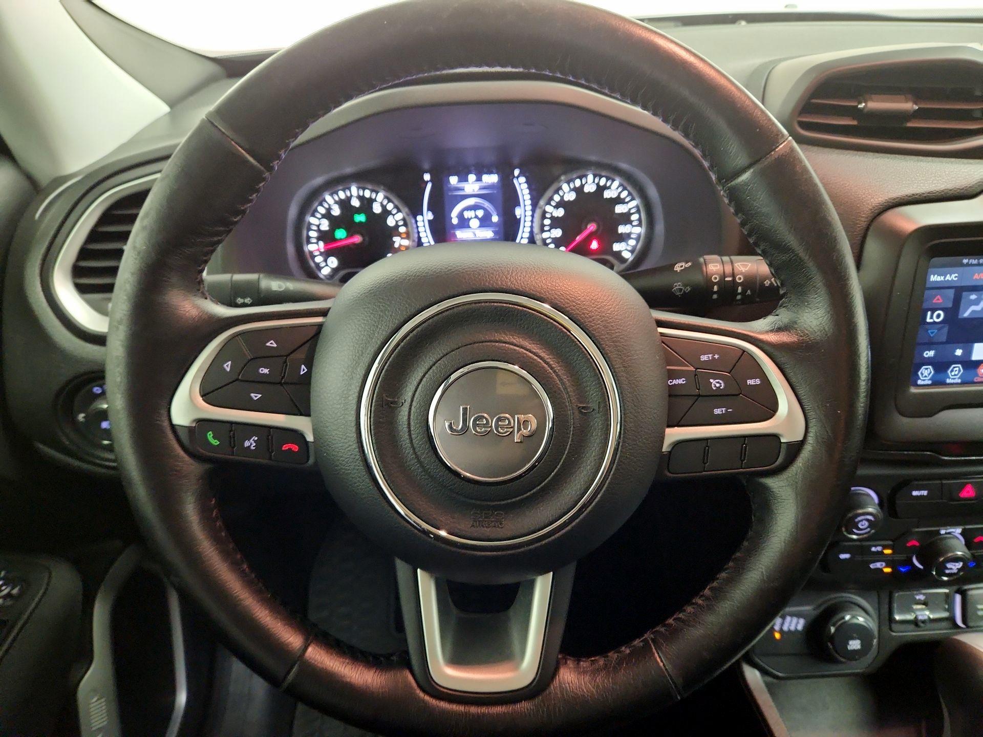 Thumbnail: 2020 Jeep Renegade - 10