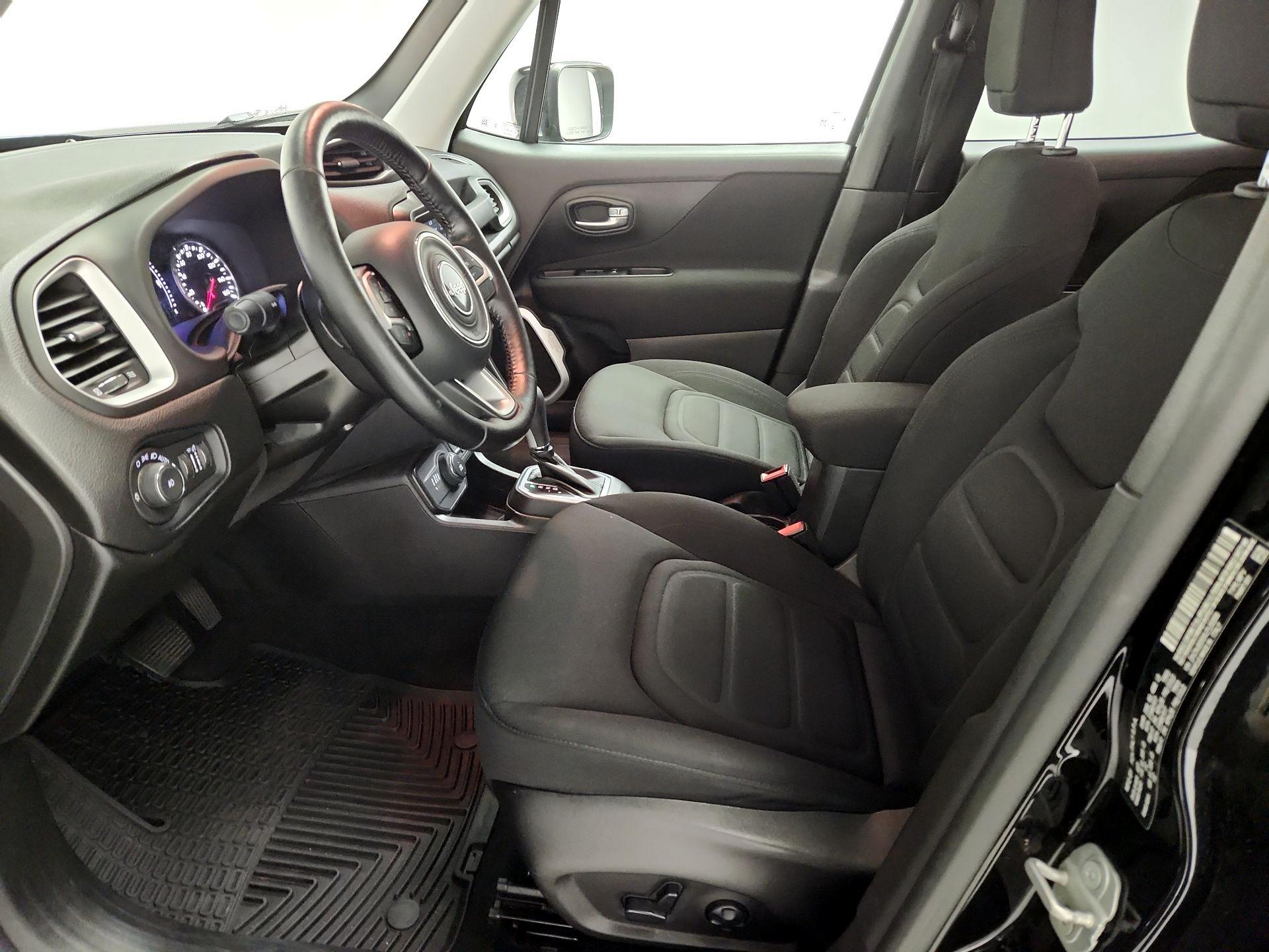 Thumbnail: 2020 Jeep Renegade - 11