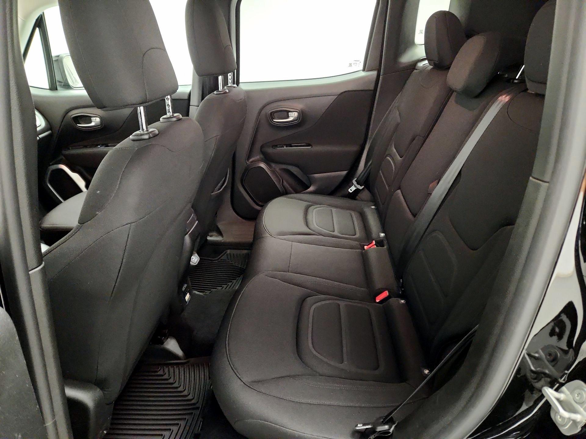 Thumbnail: 2020 Jeep Renegade - 19