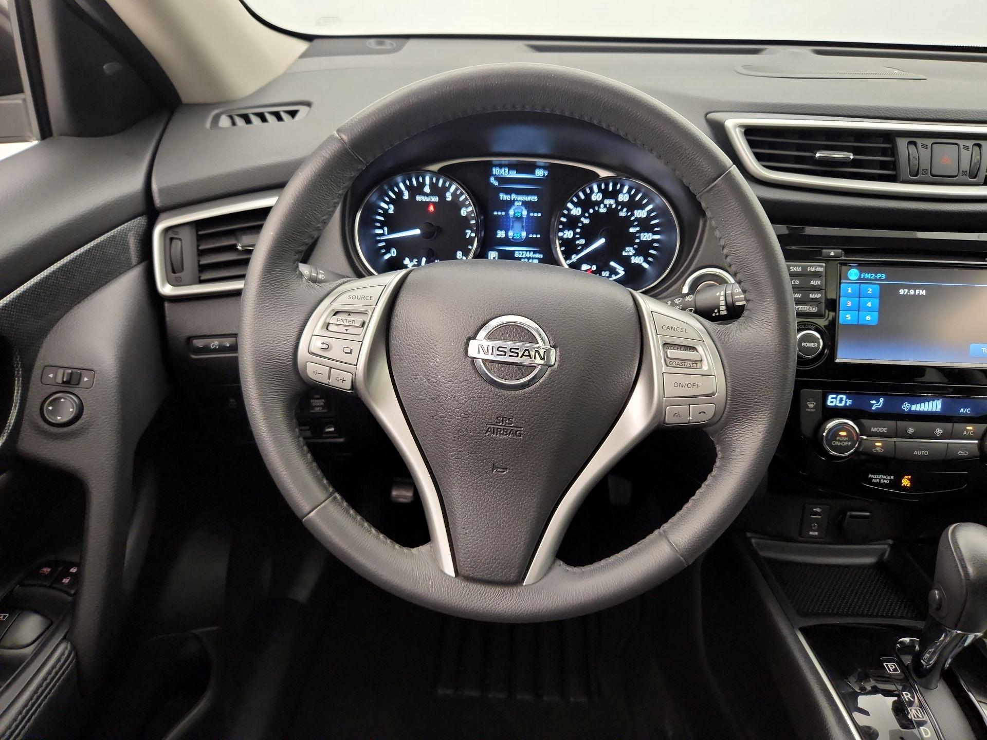 Thumbnail: 2015 Nissan Rogue - 10