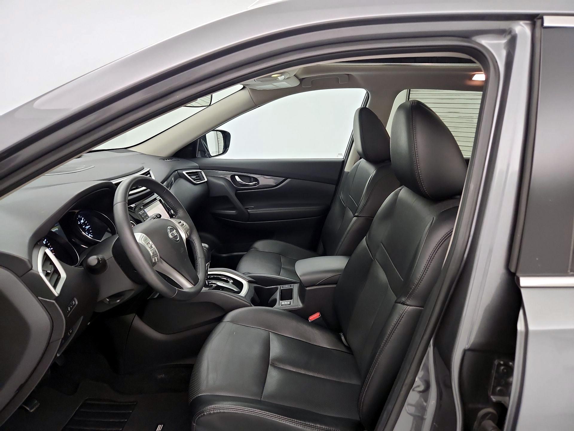 Thumbnail: 2015 Nissan Rogue - 11