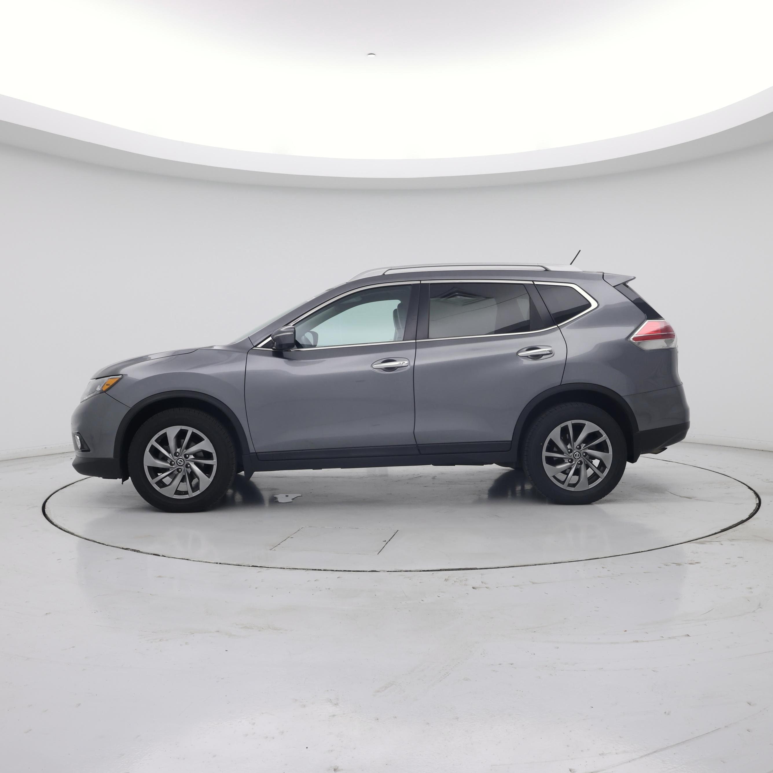Thumbnail: 2015 Nissan Rogue - 3