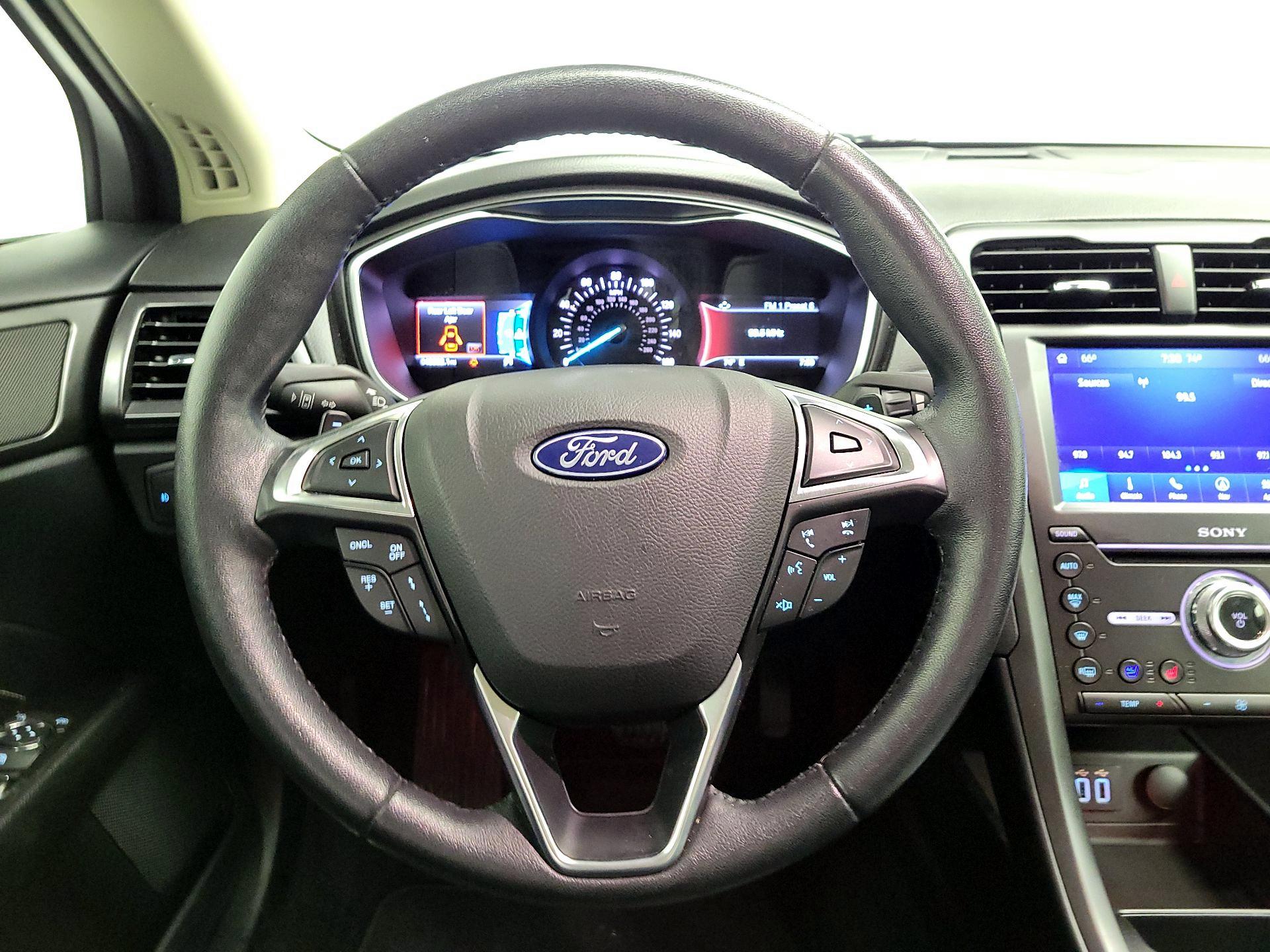 Thumbnail: 2020 Ford Fusion - 10