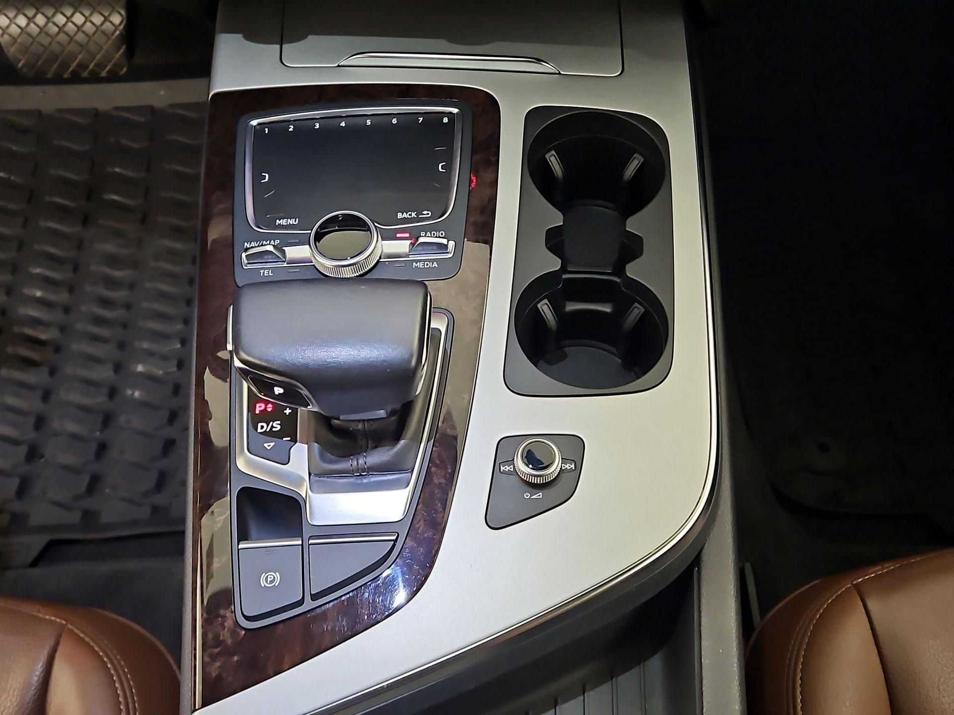 Thumbnail: 2019 Audi Q7 - 16