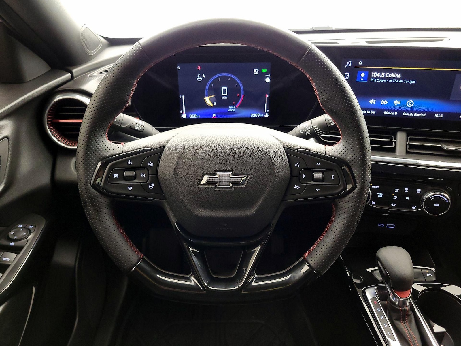 2026 Chevrolet Trax RS - Photo 11