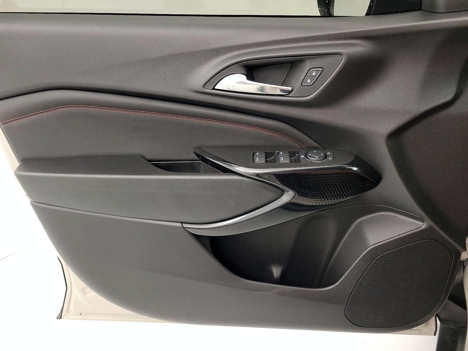 2026 Chevrolet Trax RS - Photo 13