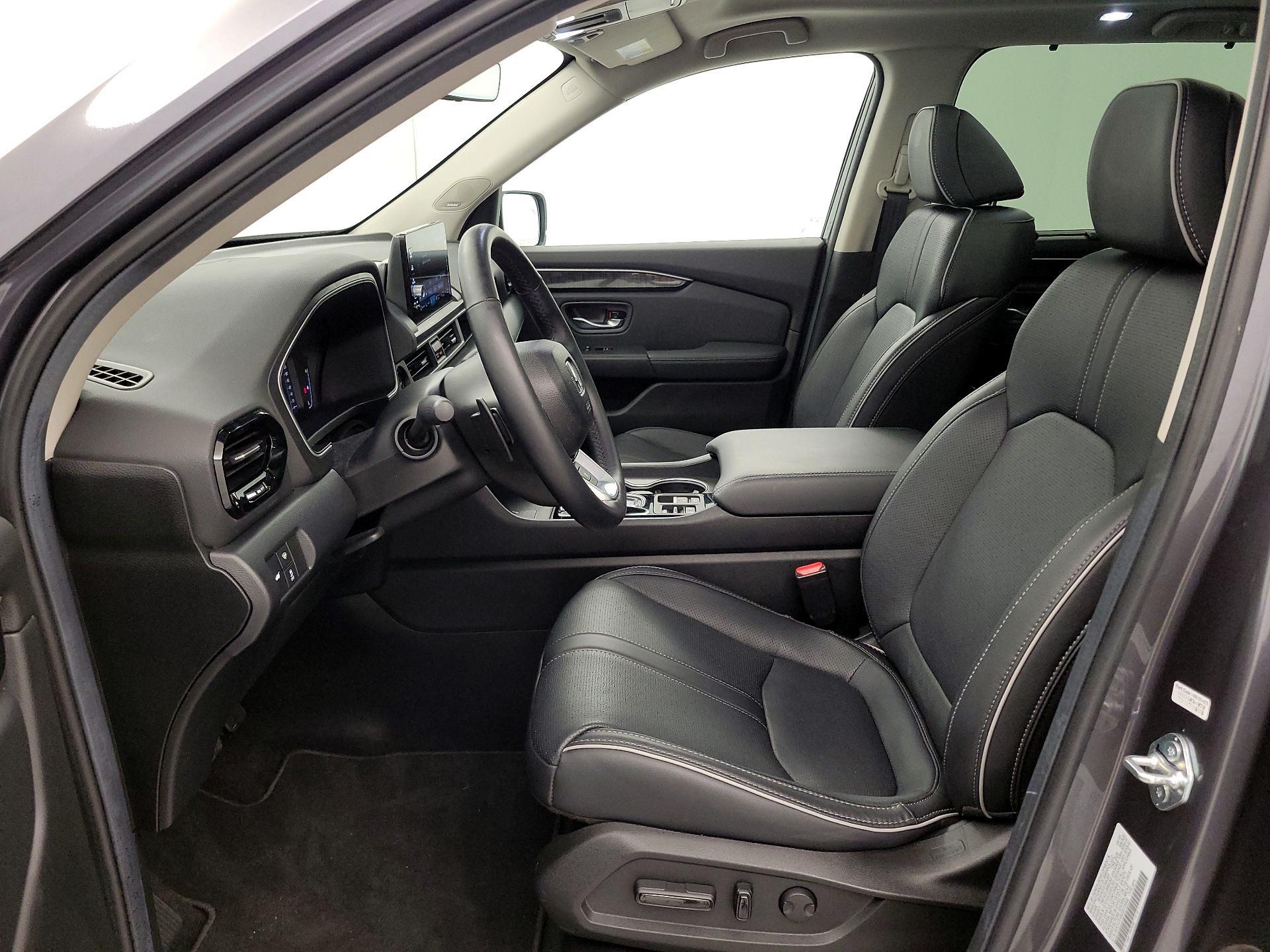 Thumbnail: 2025 Honda Pilot - 11