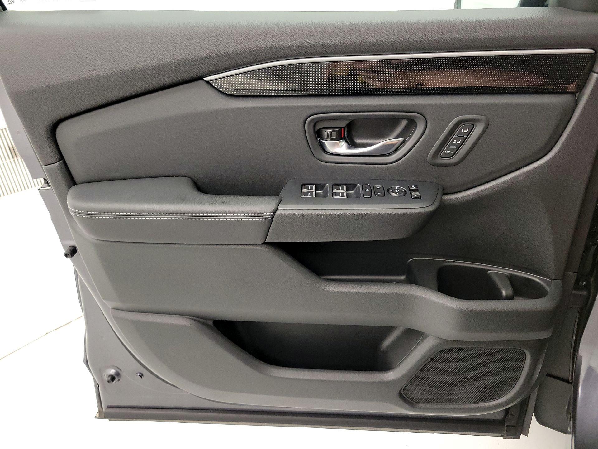 Thumbnail: 2025 Honda Pilot - 12