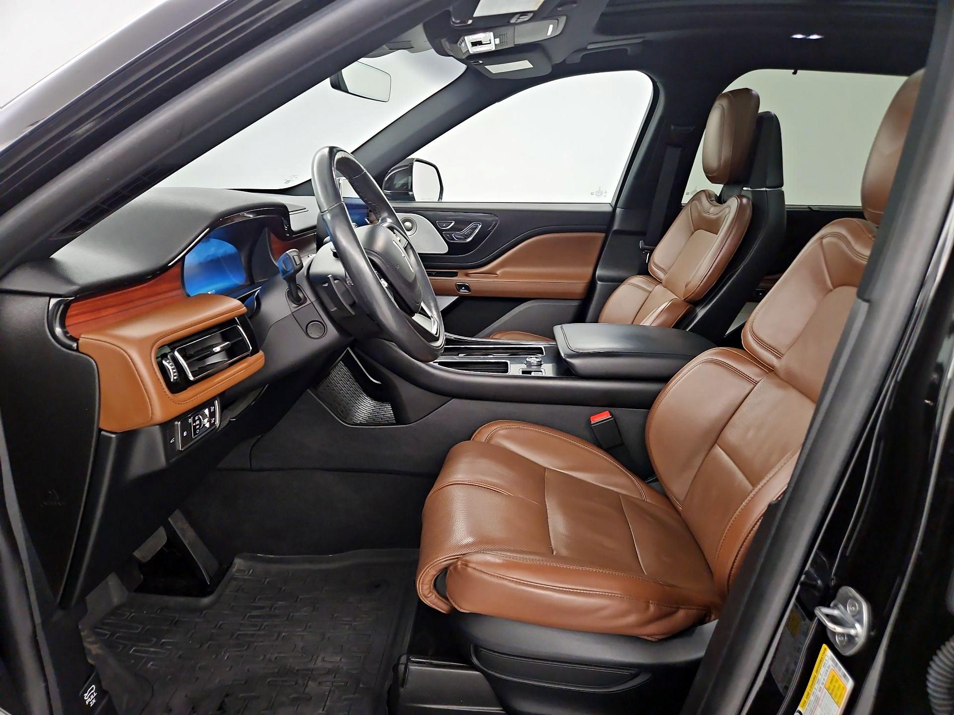 Thumbnail: 2021 Lincoln Aviator - 9