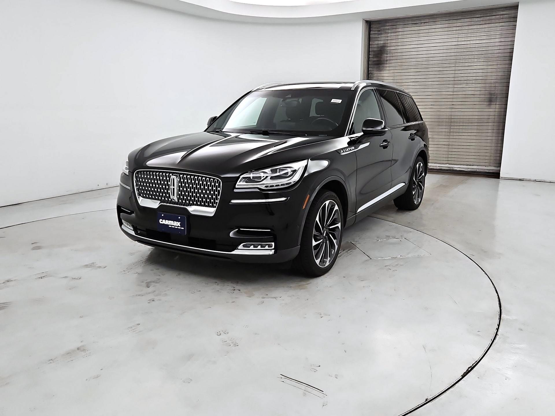 Thumbnail: 2021 Lincoln Aviator - 3