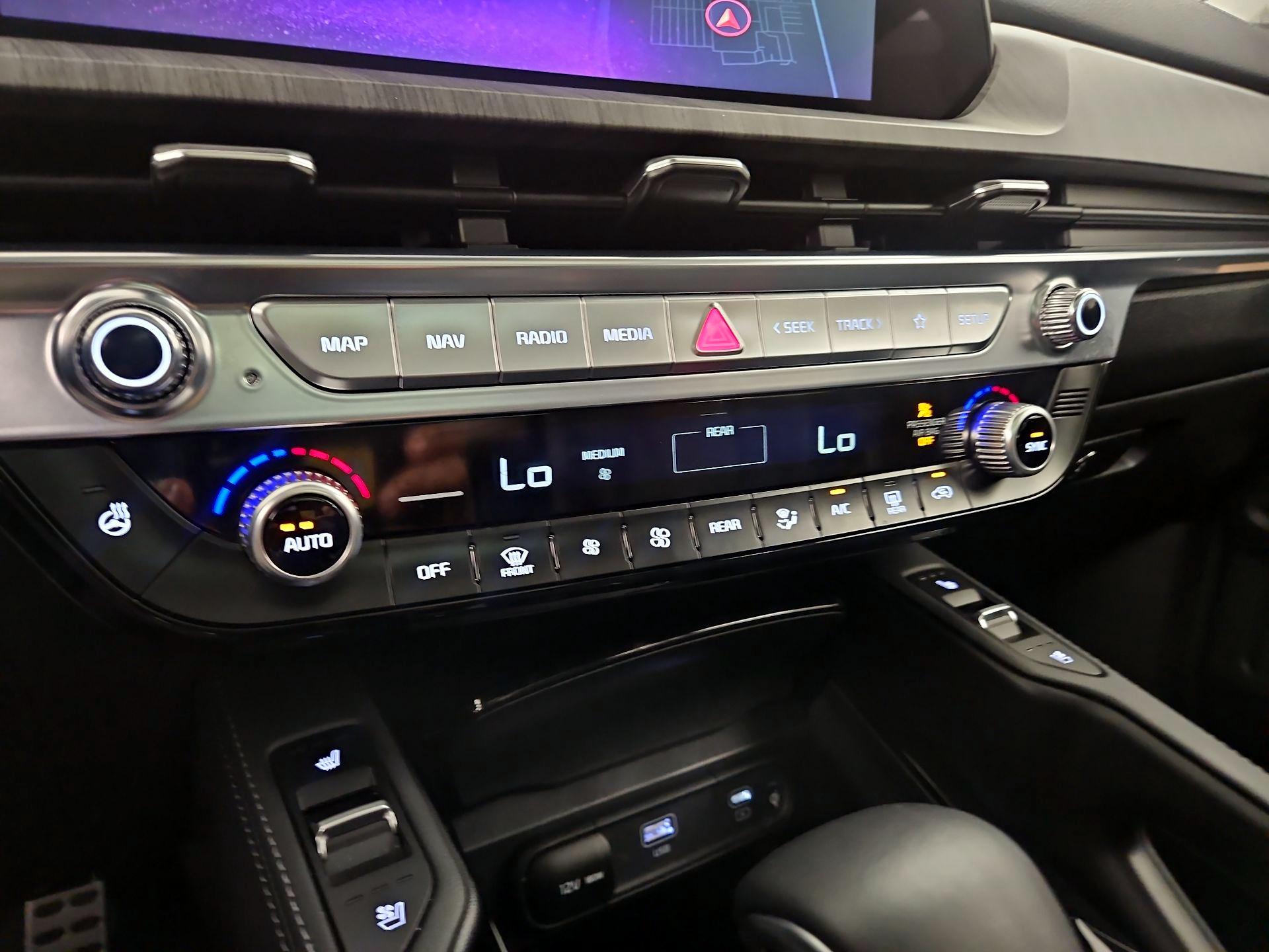 Thumbnail: 2024 Kia Telluride - 15