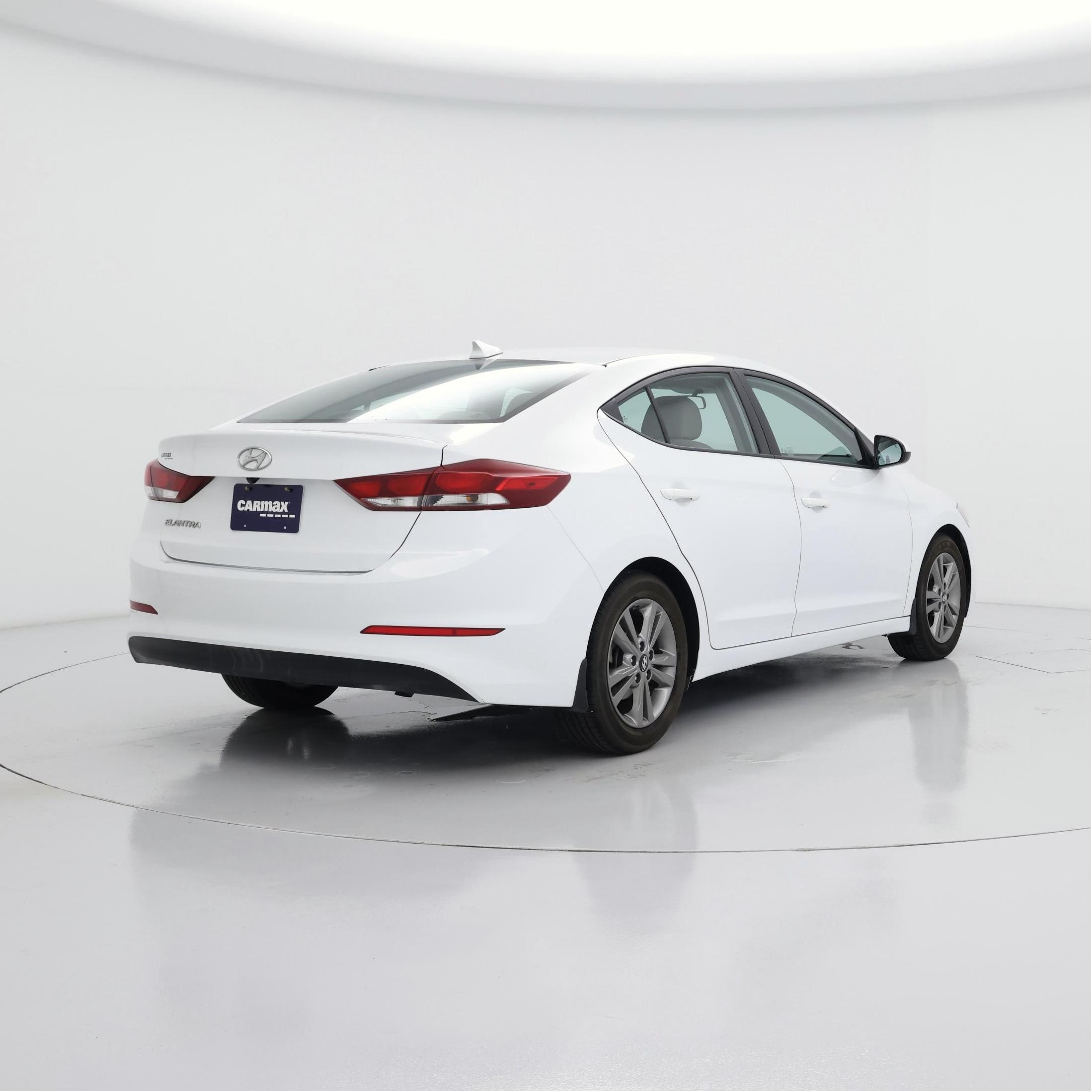 Thumbnail: 2018 Hyundai Elantra - 8