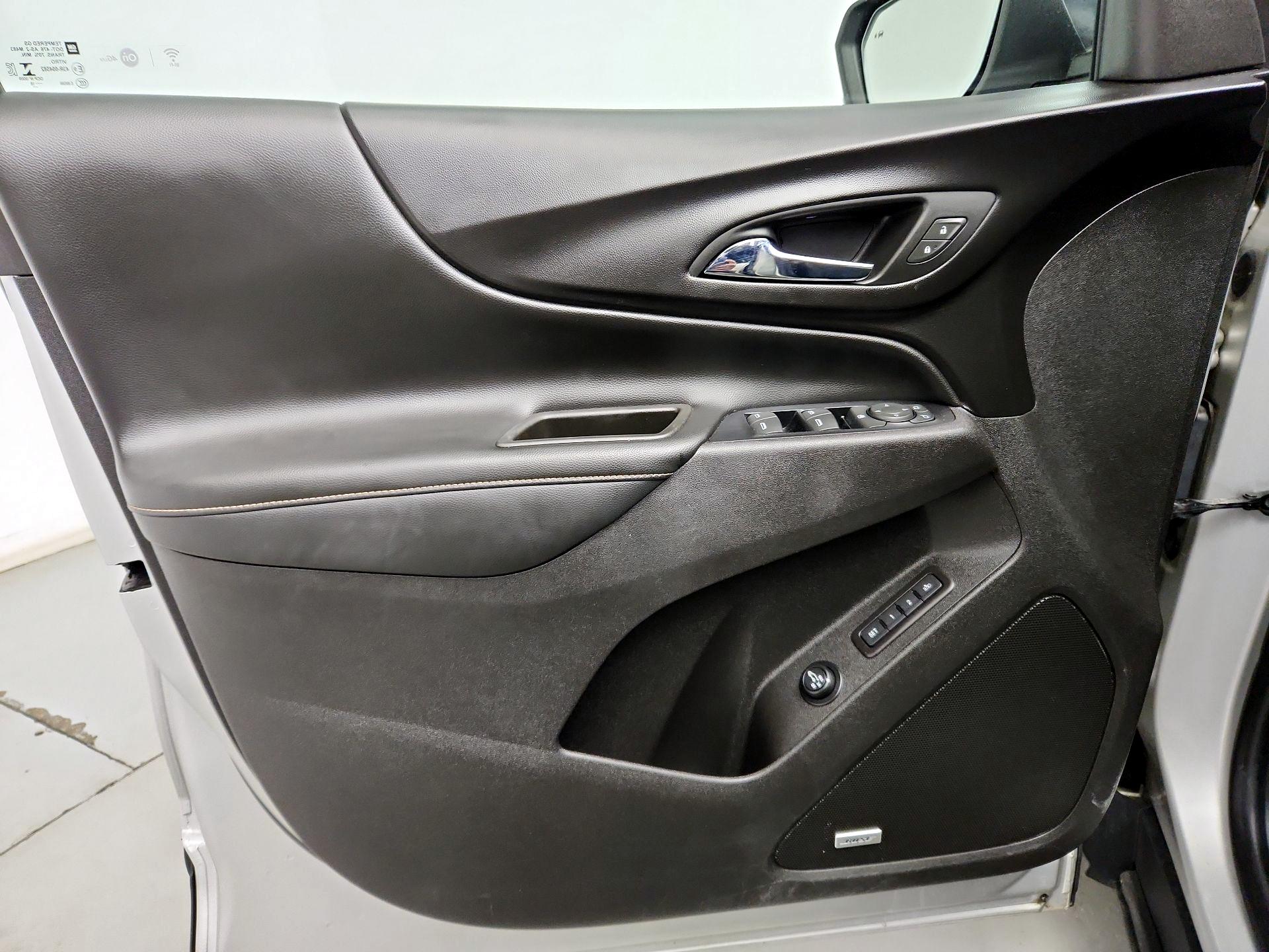 Thumbnail: 2018 Chevrolet Equinox - 12