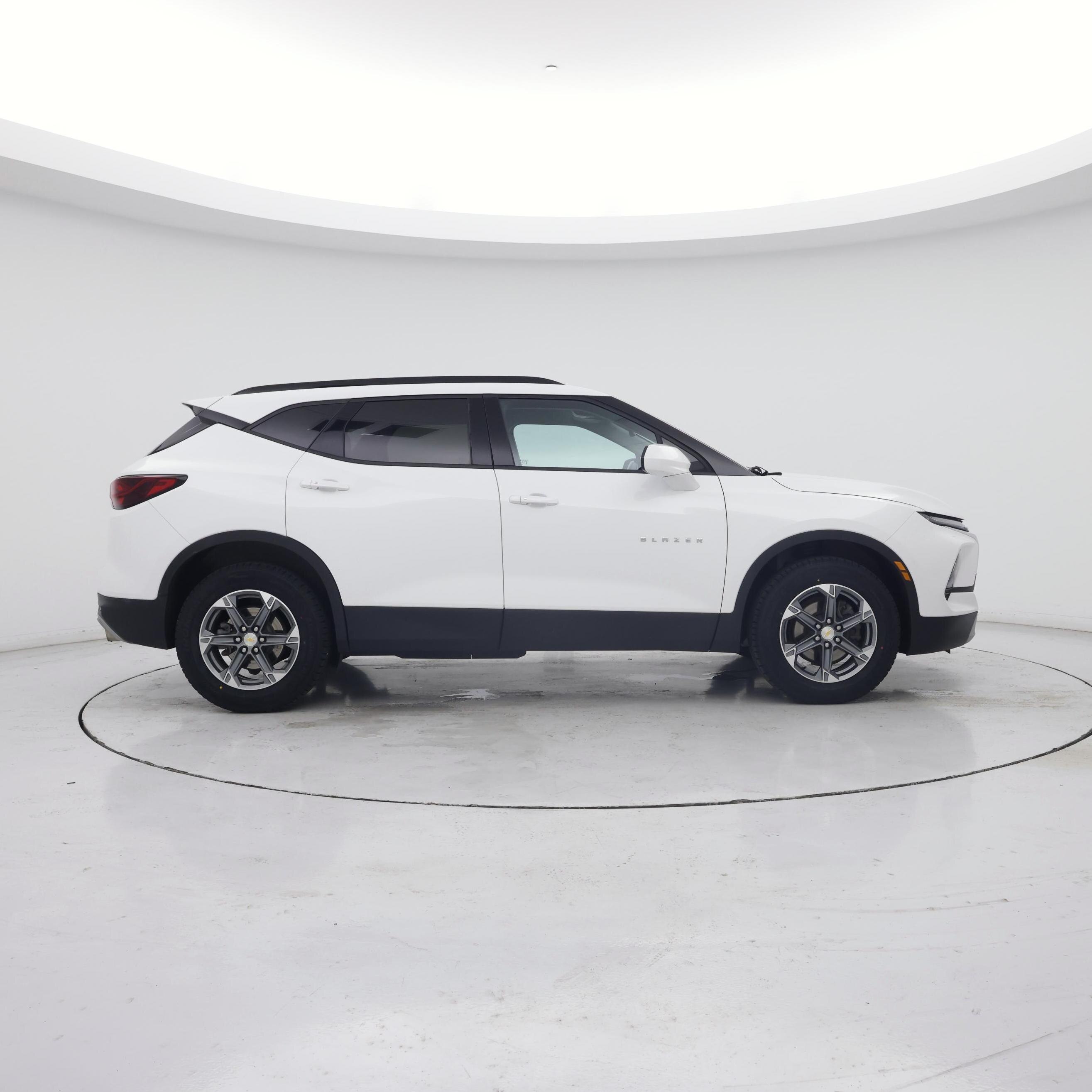 Thumbnail: 2023 Chevrolet Blazer - 7
