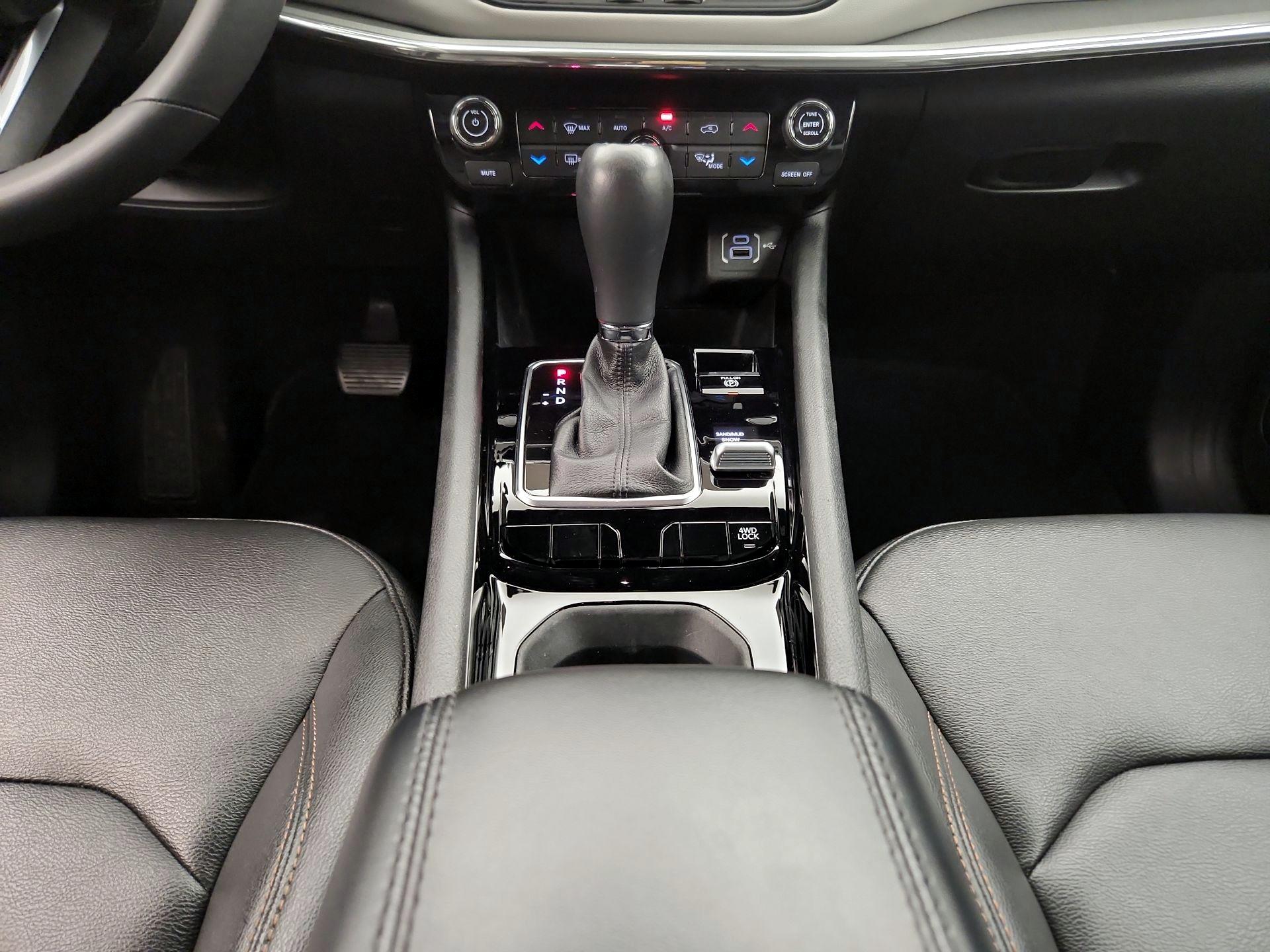 Thumbnail: 2024 Jeep Compass - 17