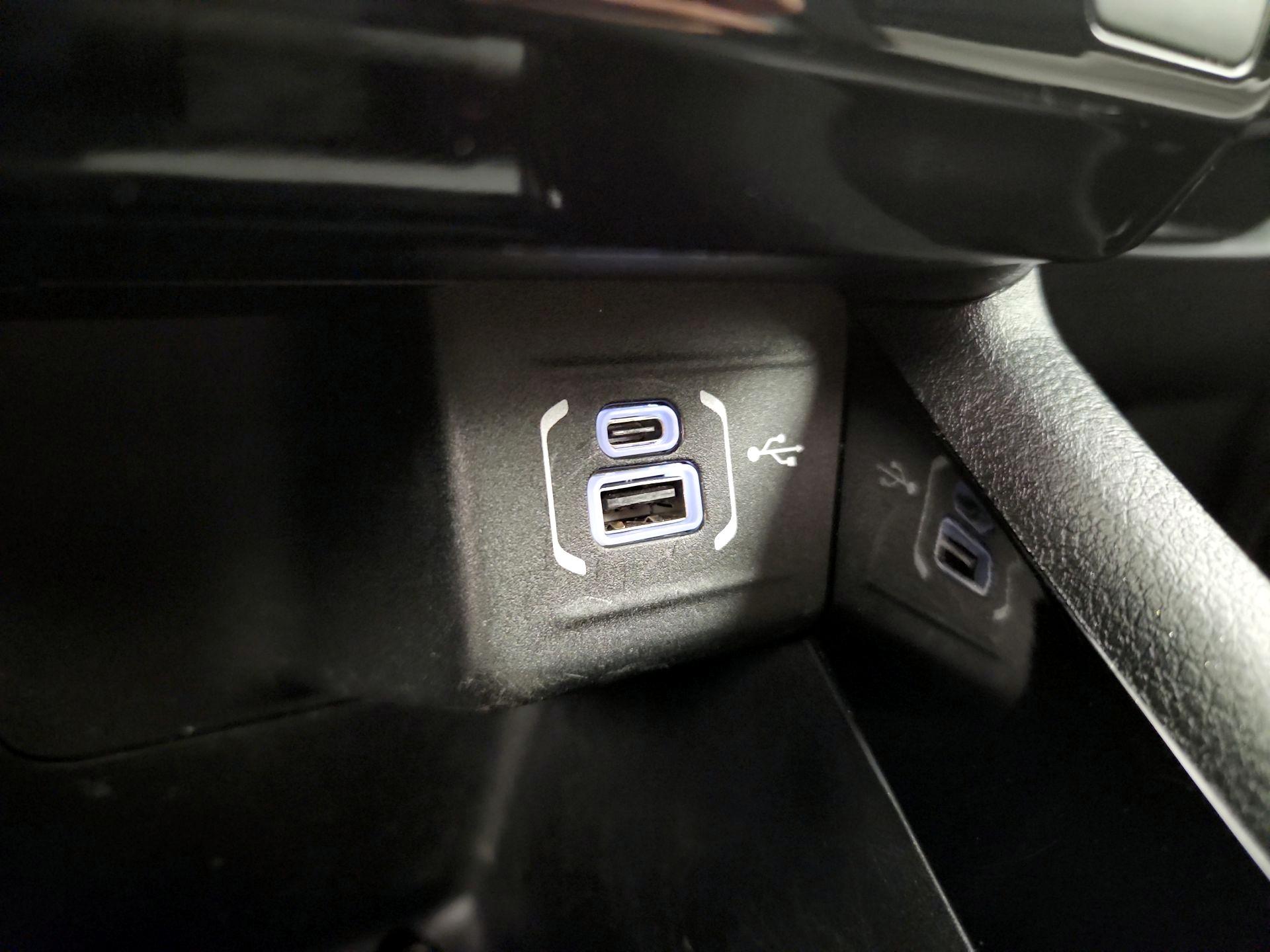 Thumbnail: 2024 Jeep Compass - 18