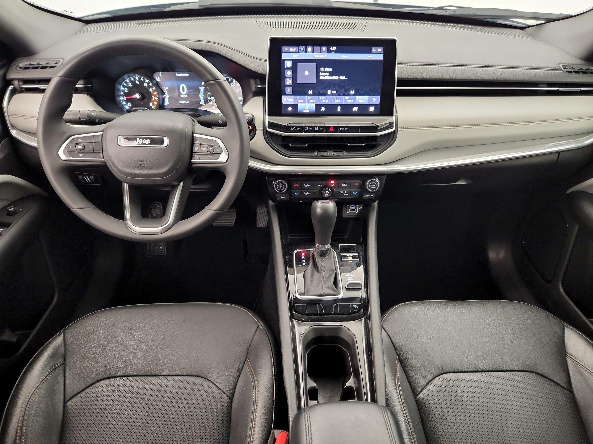 Thumbnail: 2023 Jeep Compass - 9