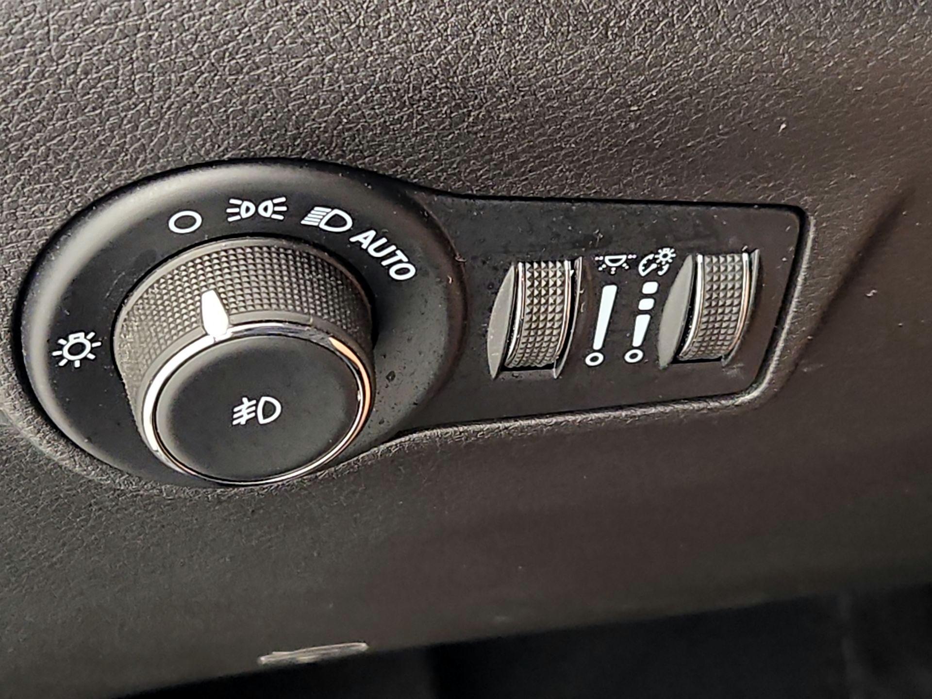 Thumbnail: 2023 Jeep Compass - 13