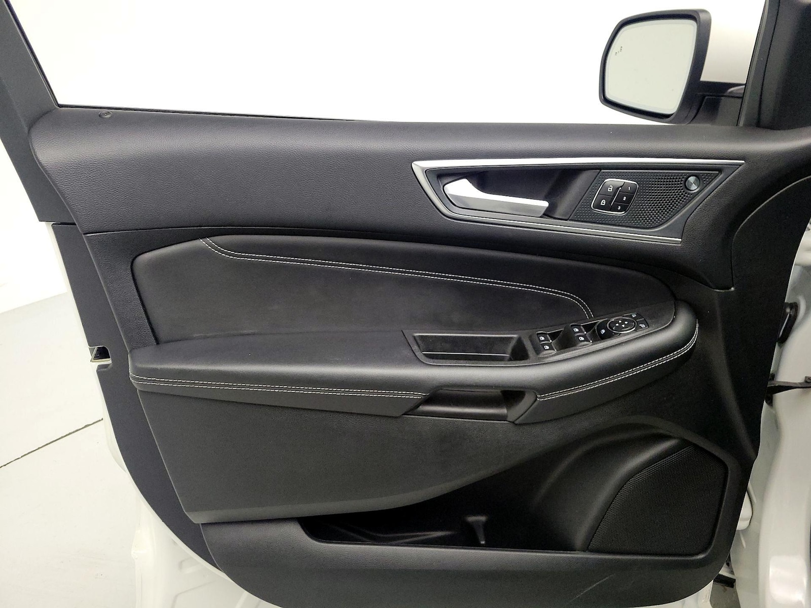 2024 Ford Edge Titanium - Photo 13