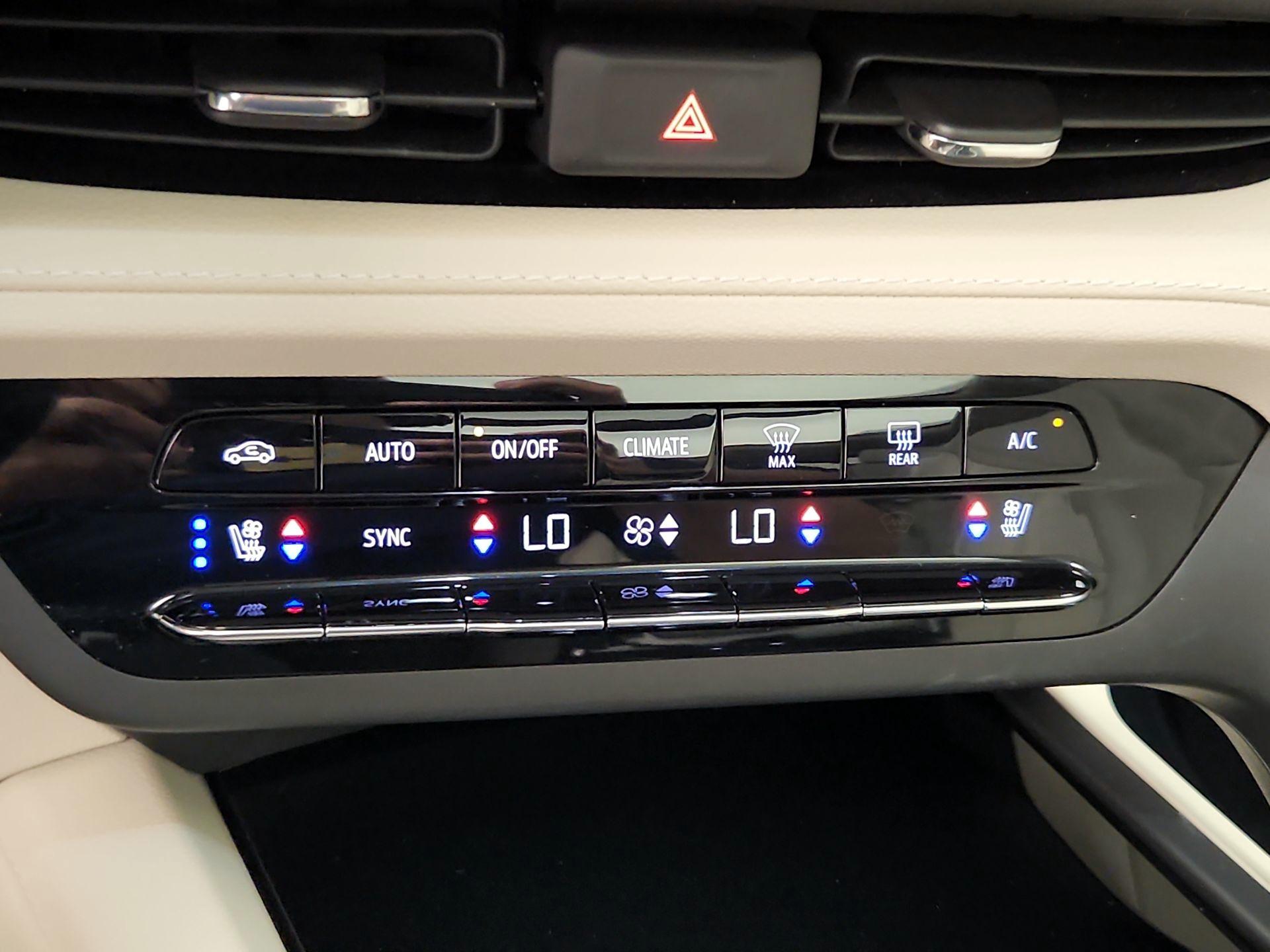 Thumbnail: 2023 Buick Envision - 16