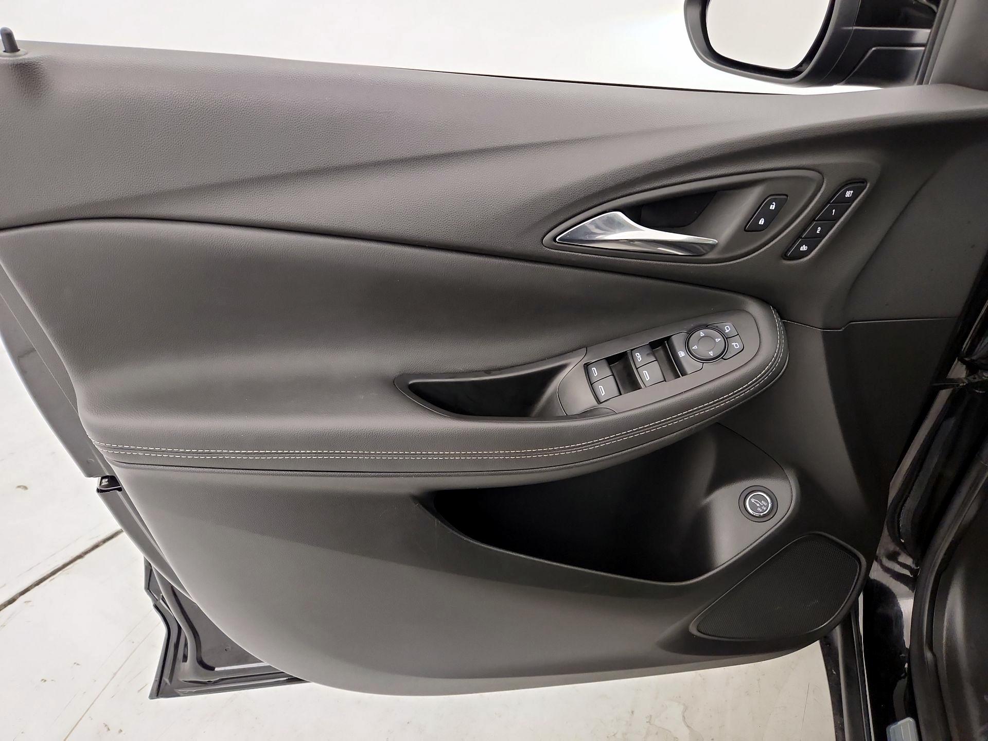 Thumbnail: 2023 Buick Encore GX - 12