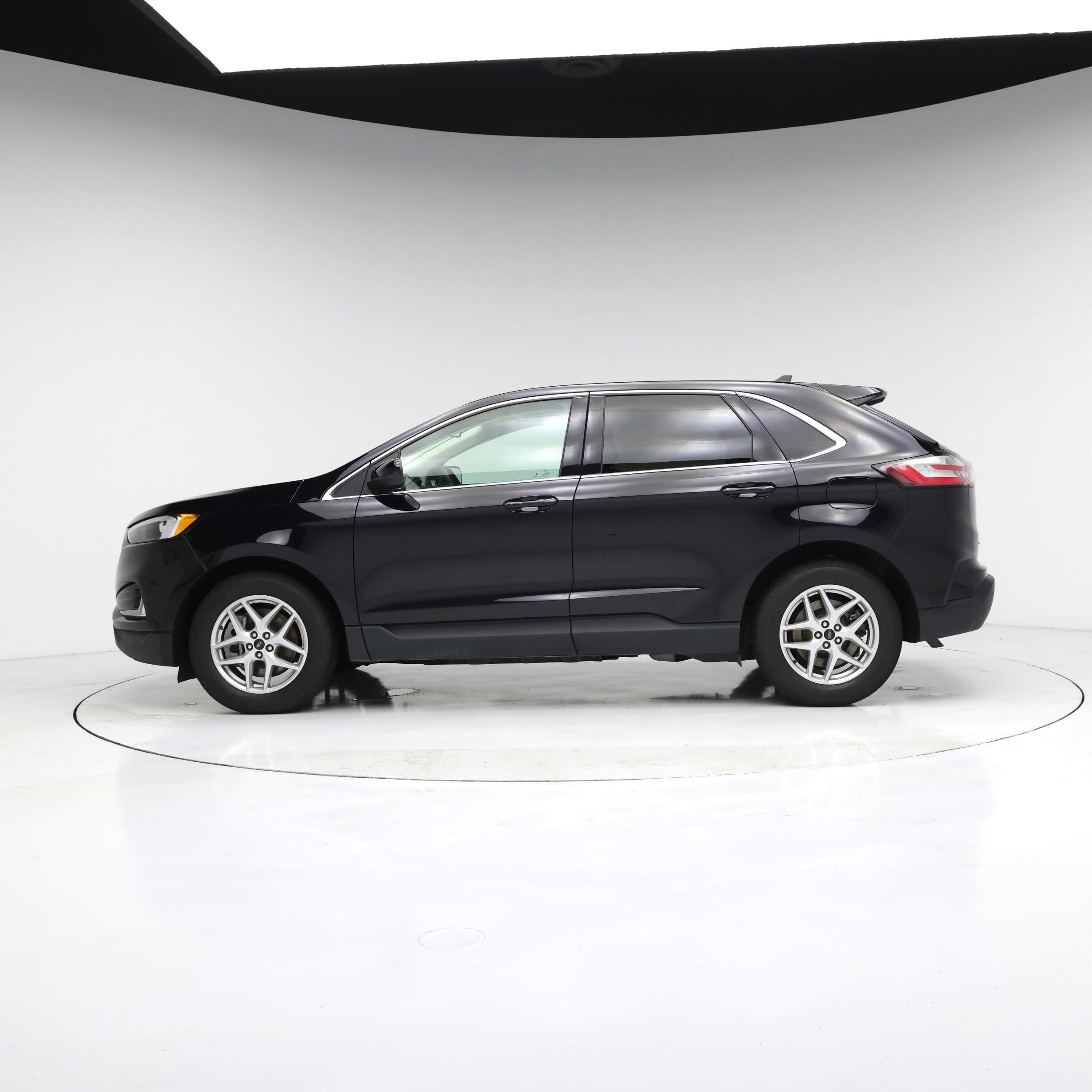 Thumbnail: 2023 Ford Edge - 3