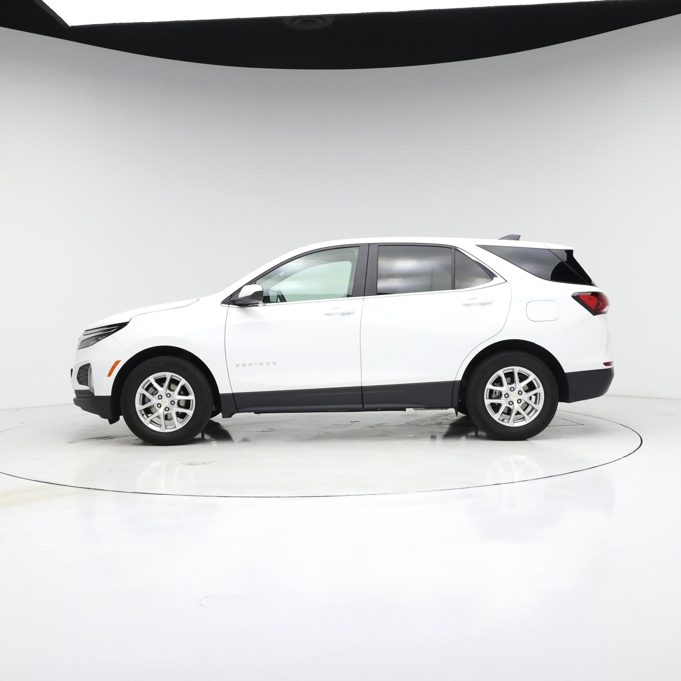Thumbnail: 2024 Chevrolet Equinox - 3