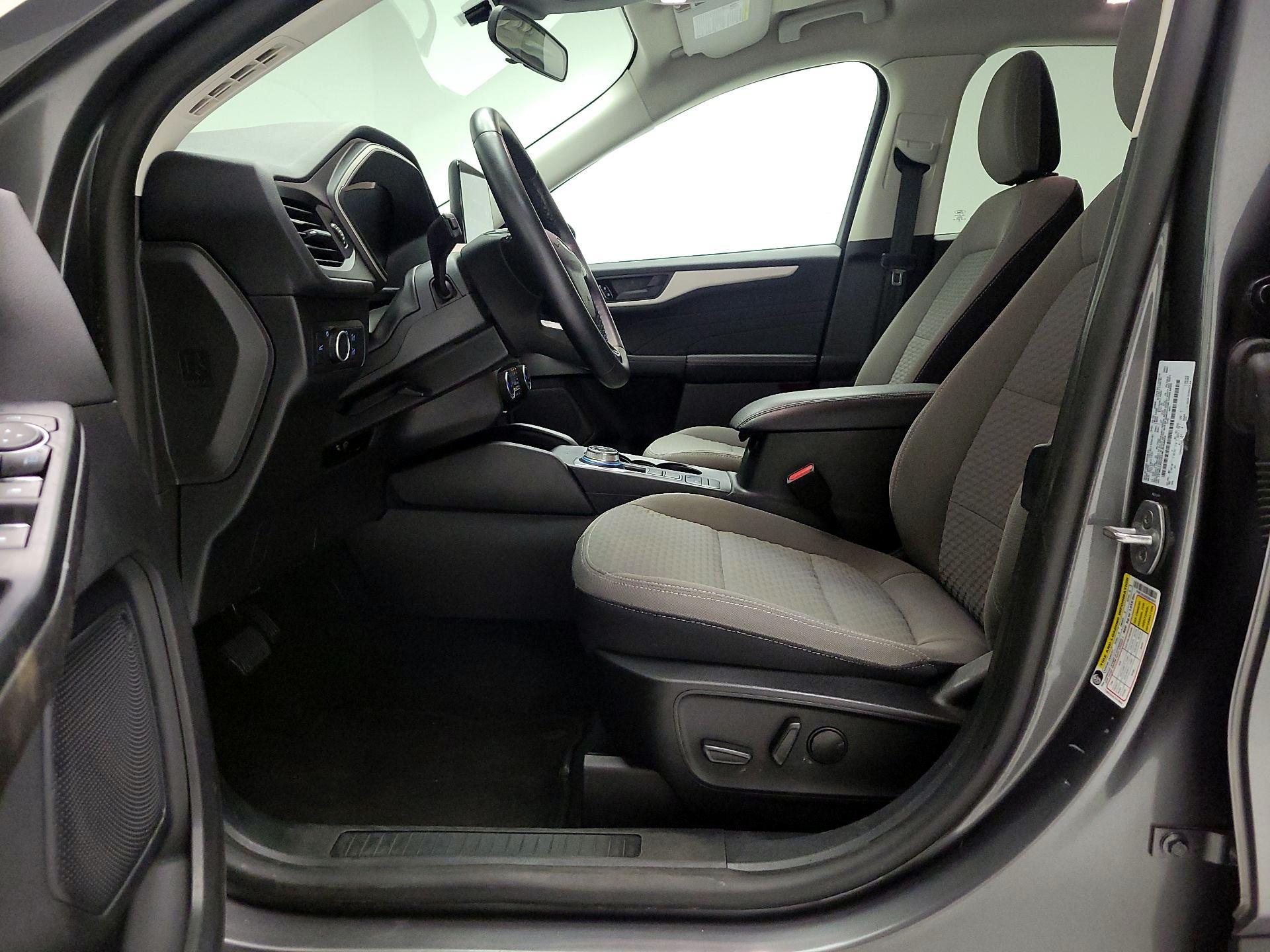 Thumbnail: 2022 Ford Escape - 11