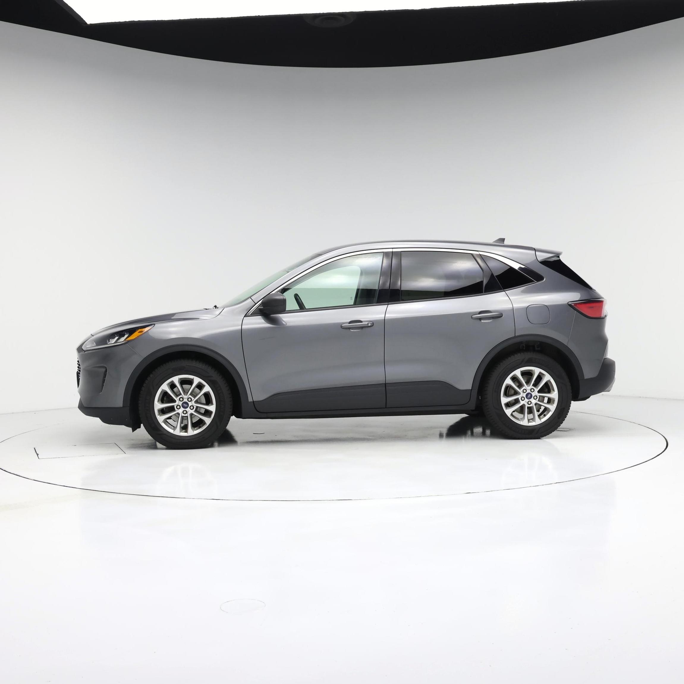 Thumbnail: 2022 Ford Escape - 3