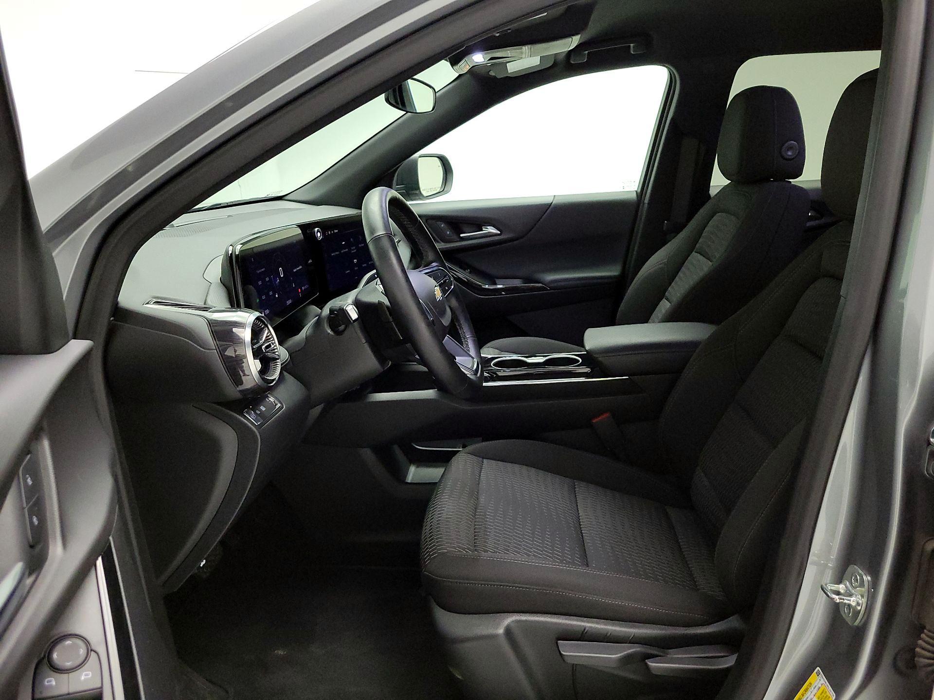 Thumbnail: 2025 Chevrolet Equinox - 11