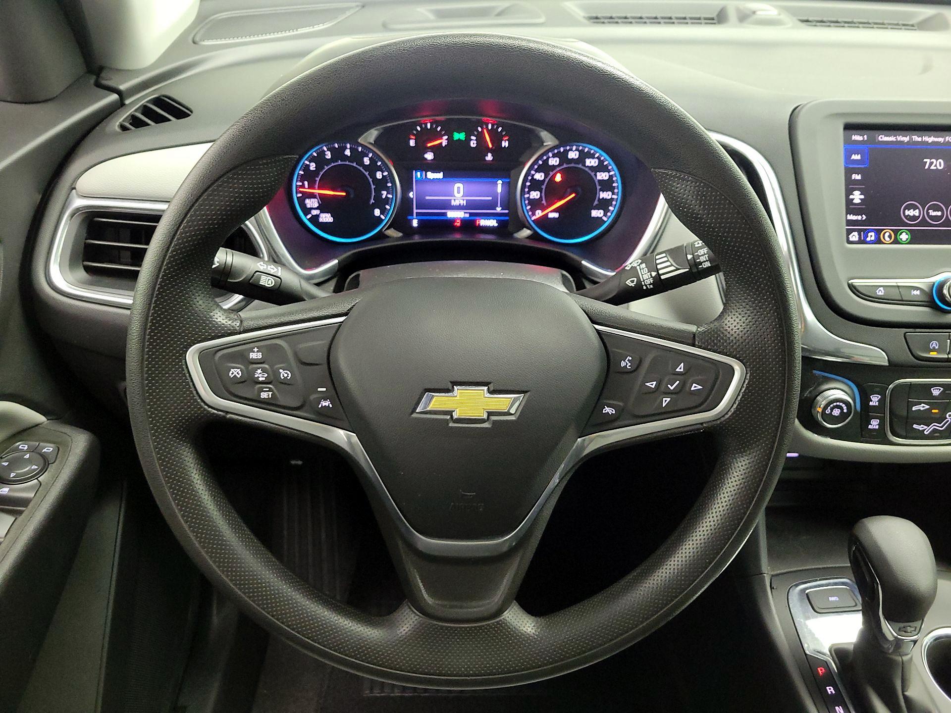 Thumbnail: 2022 Chevrolet Equinox - 10