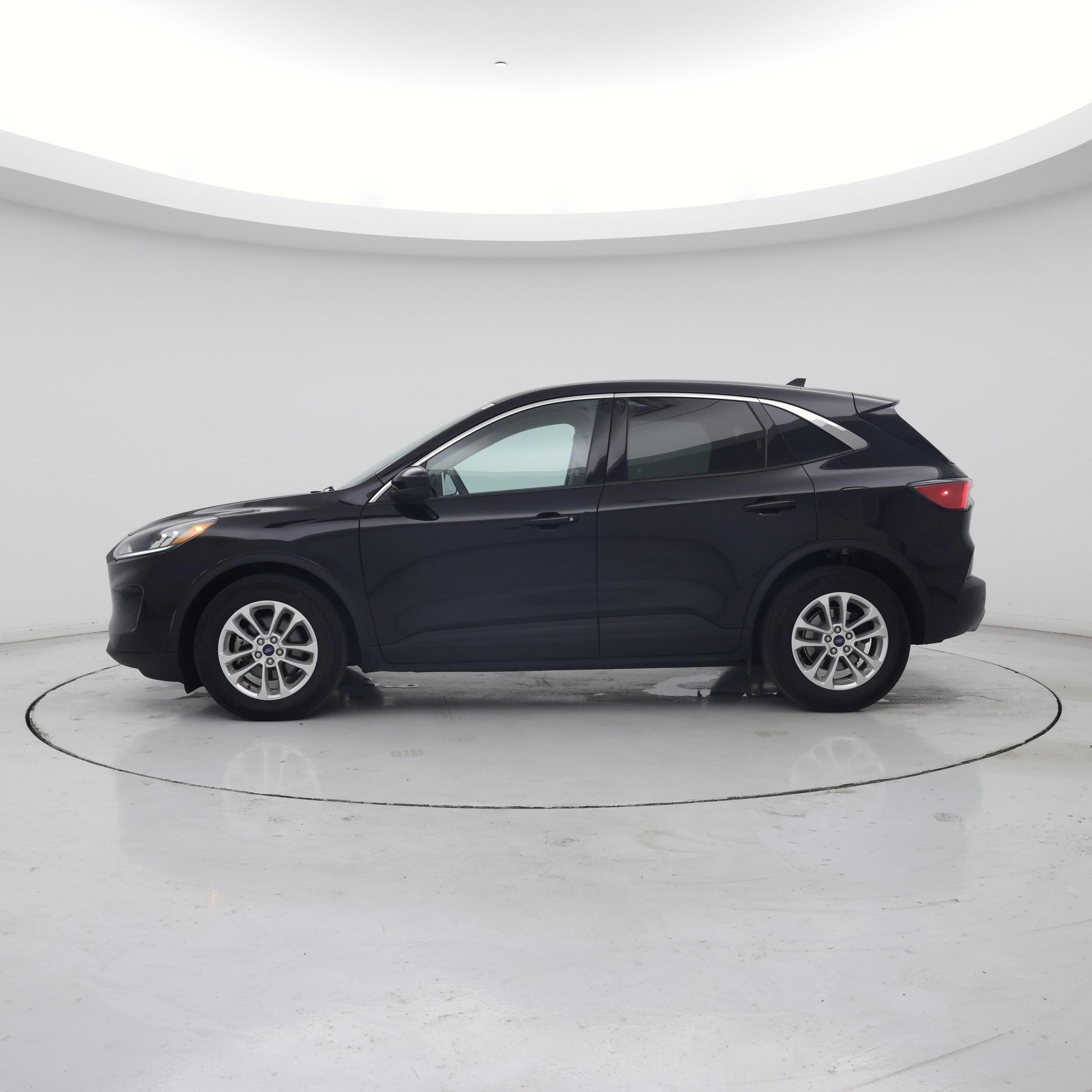 Thumbnail: 2020 Ford Escape - 3